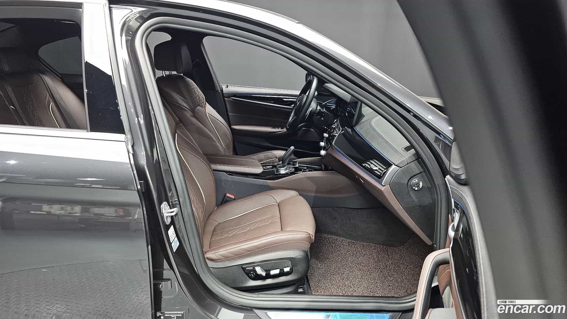 5-Series BMW 2021.10-INNER-036