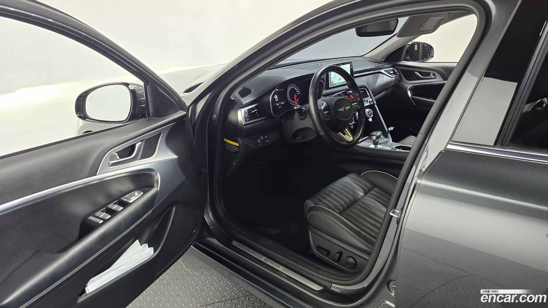 G70 Genesis 2018.1-INNER-010