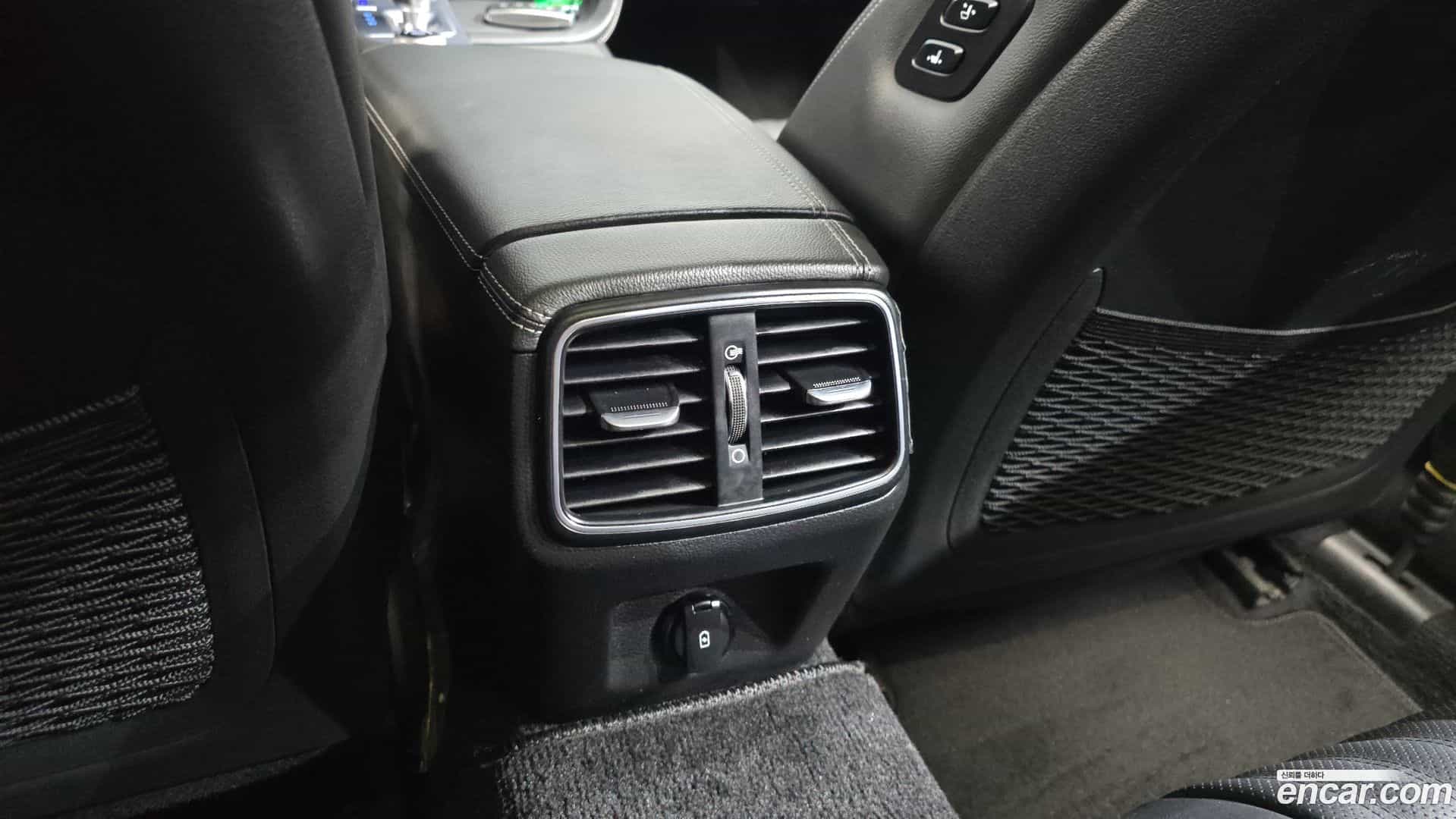 G70 Genesis 2018.1-OPTION-044