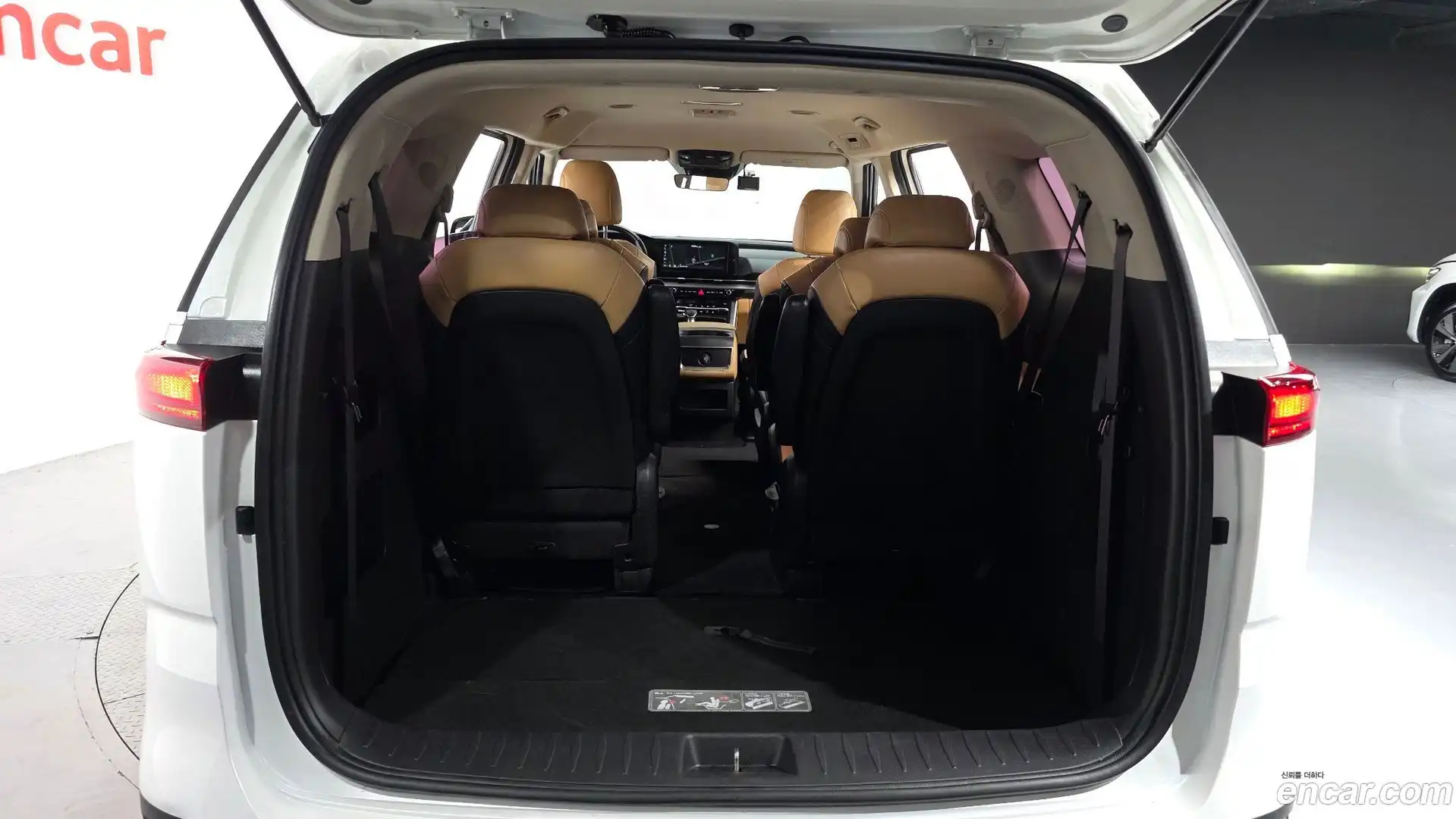 Canival Kia 2021.1-OPTION-024