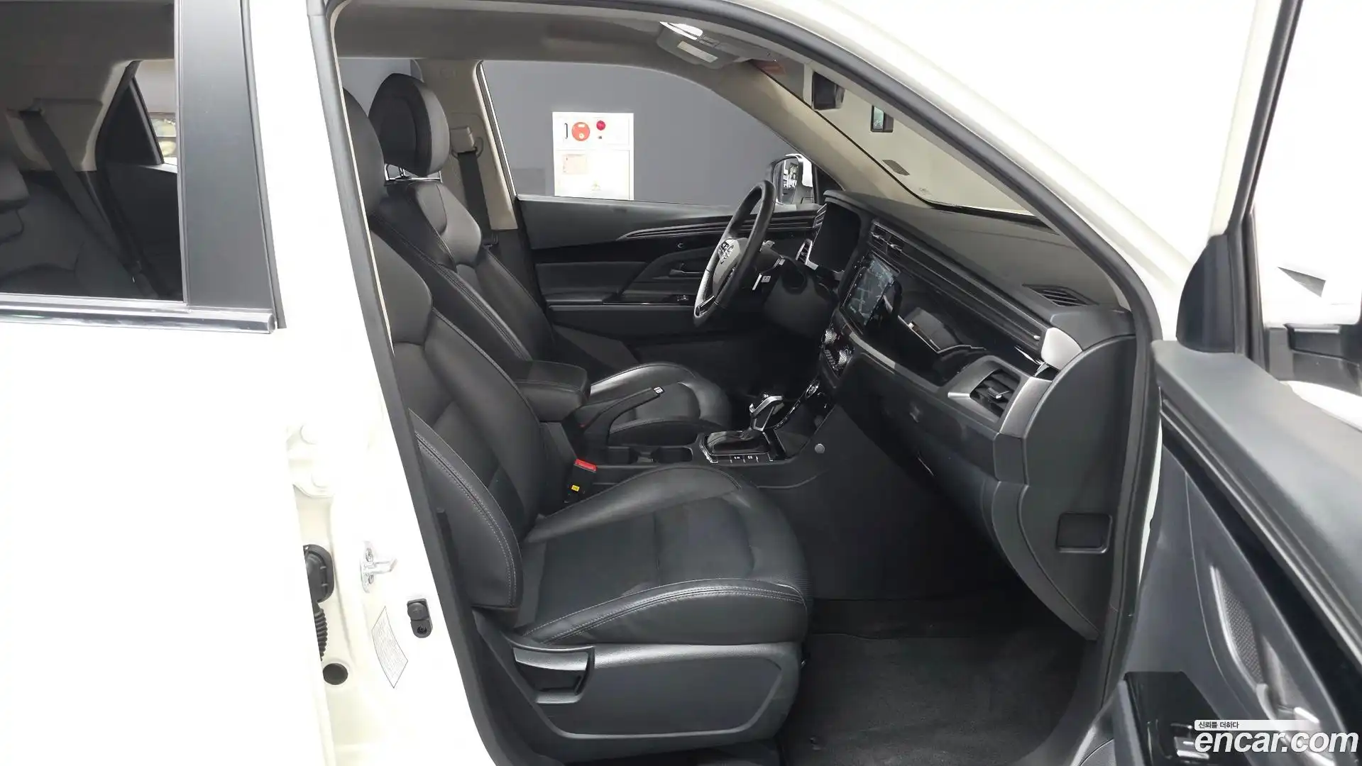 KORANDO KG Mobility 2020.4-OPTION-015