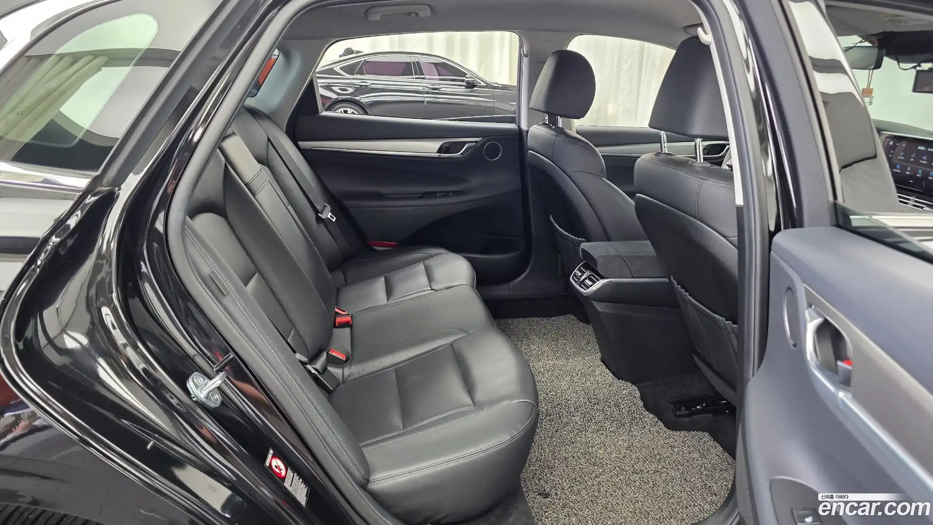 Grandeur Hyundai 2021.8-OPTION-016