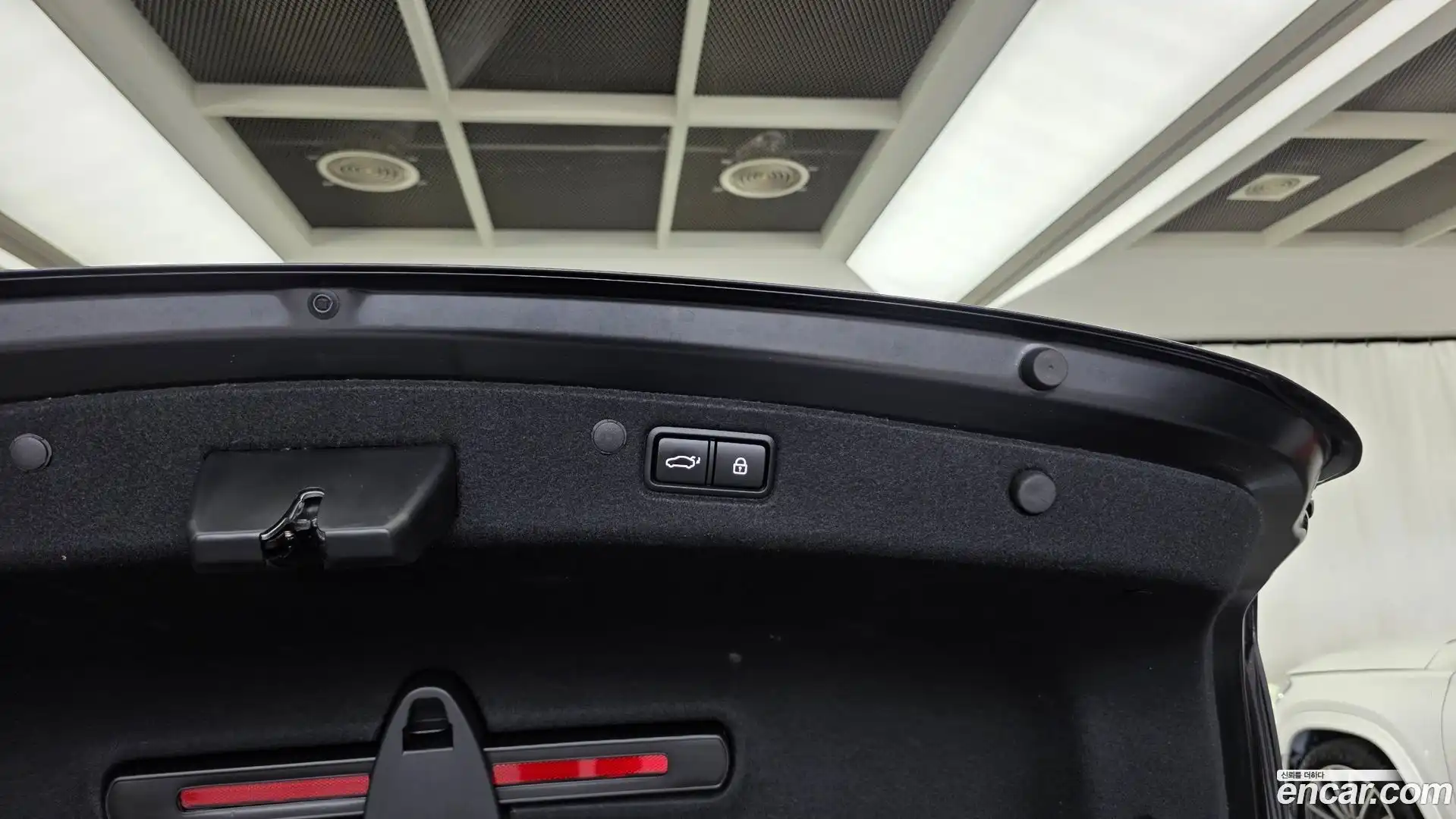 Grandeur Hyundai 2021.8-OPTION-044