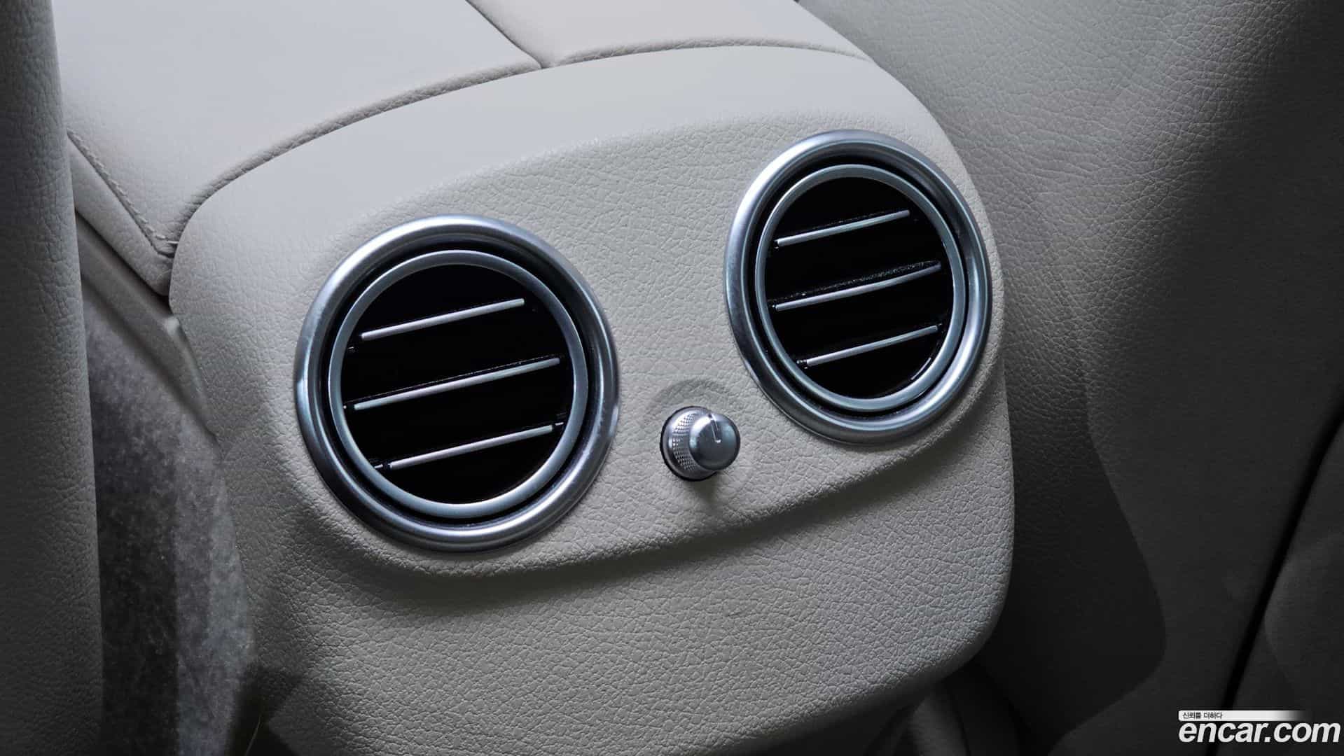 E-Class Mercedes-Benz 2019.5-OPTION-042