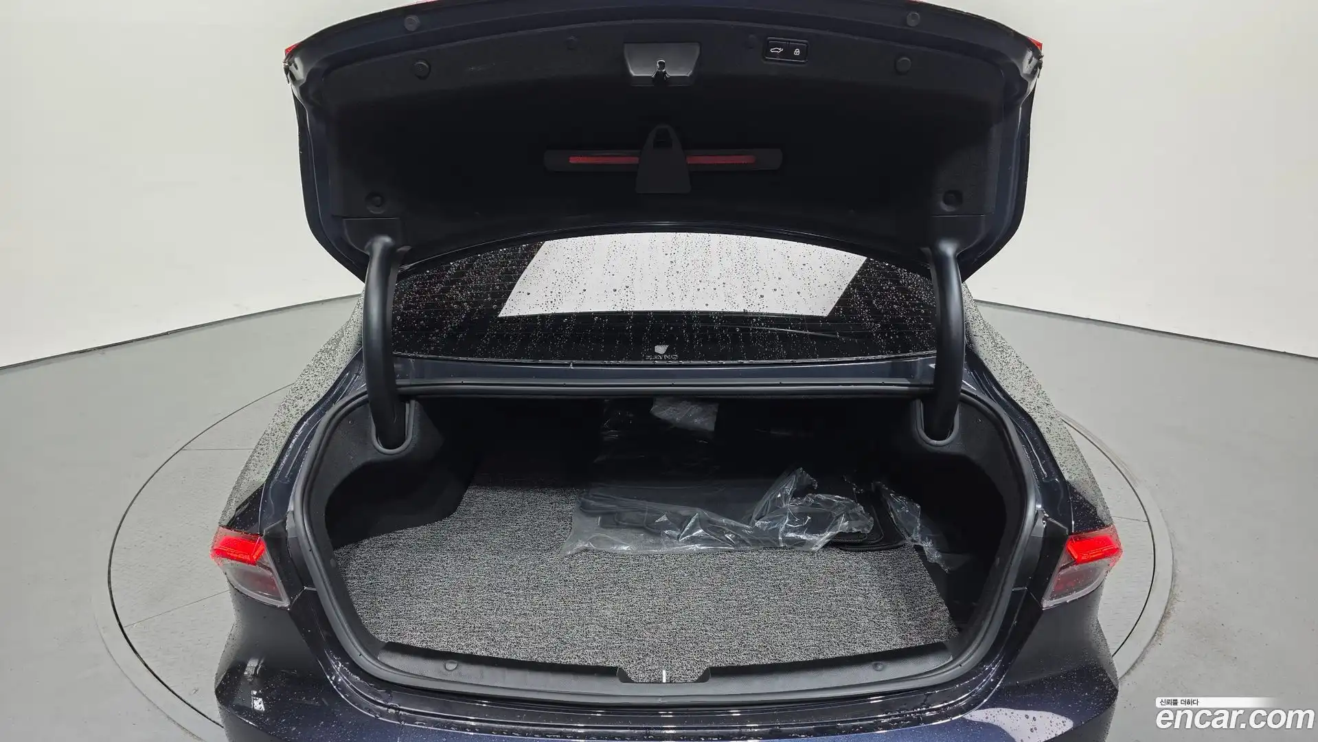 Grandeur Hyundai 2021.9-OPTION-048
