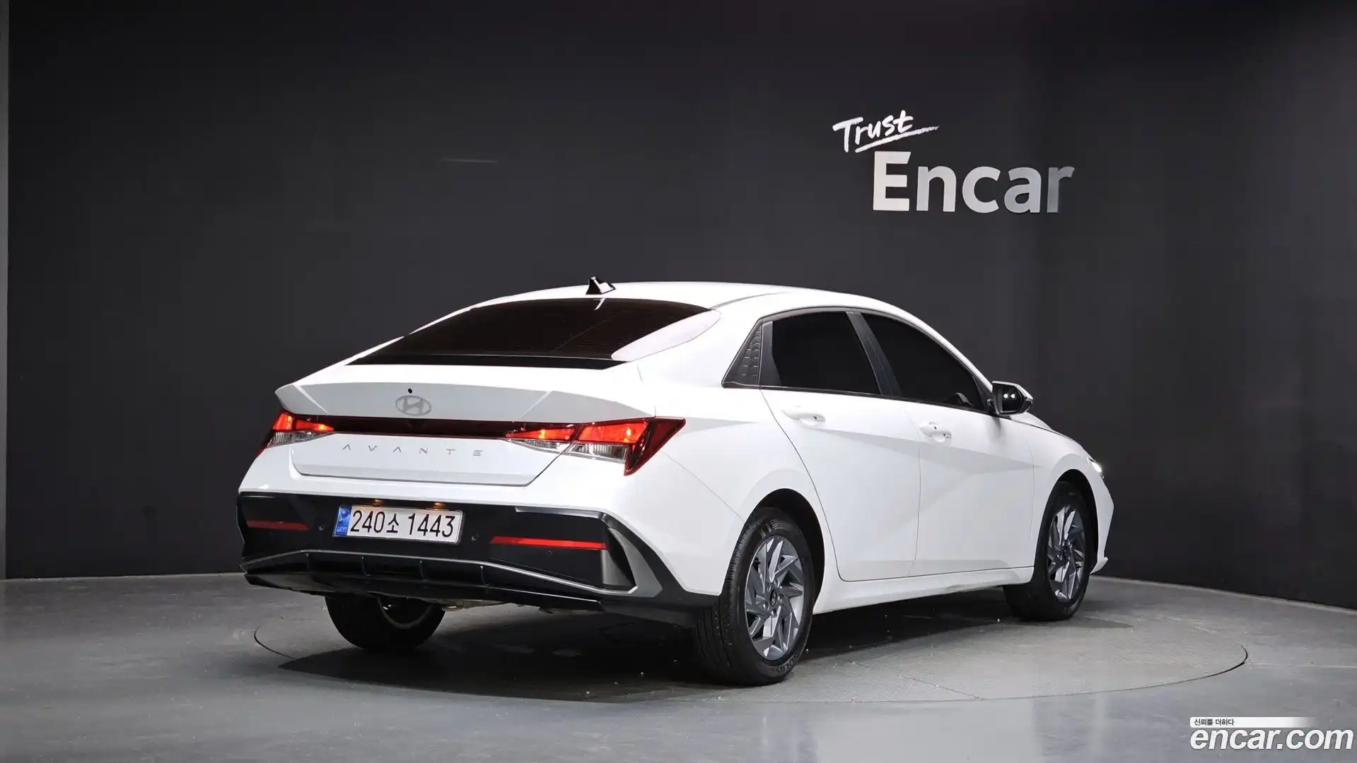 AVANTE Hyundai 2024.9-OUTER-002