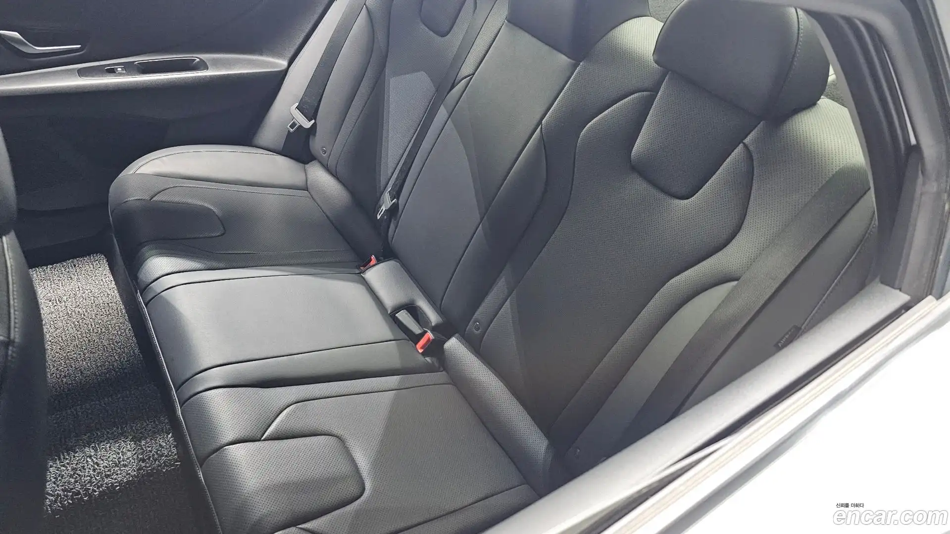 AVANTE Hyundai 2024.9-OPTION-042