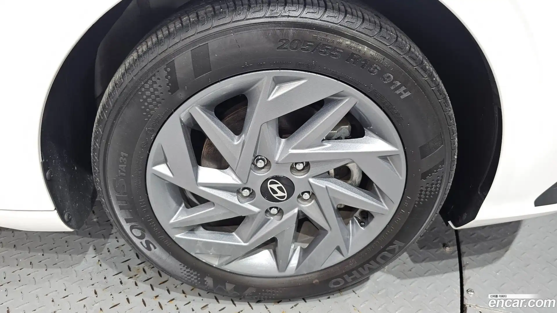 AVANTE Hyundai 2024.9-OPTION-046
