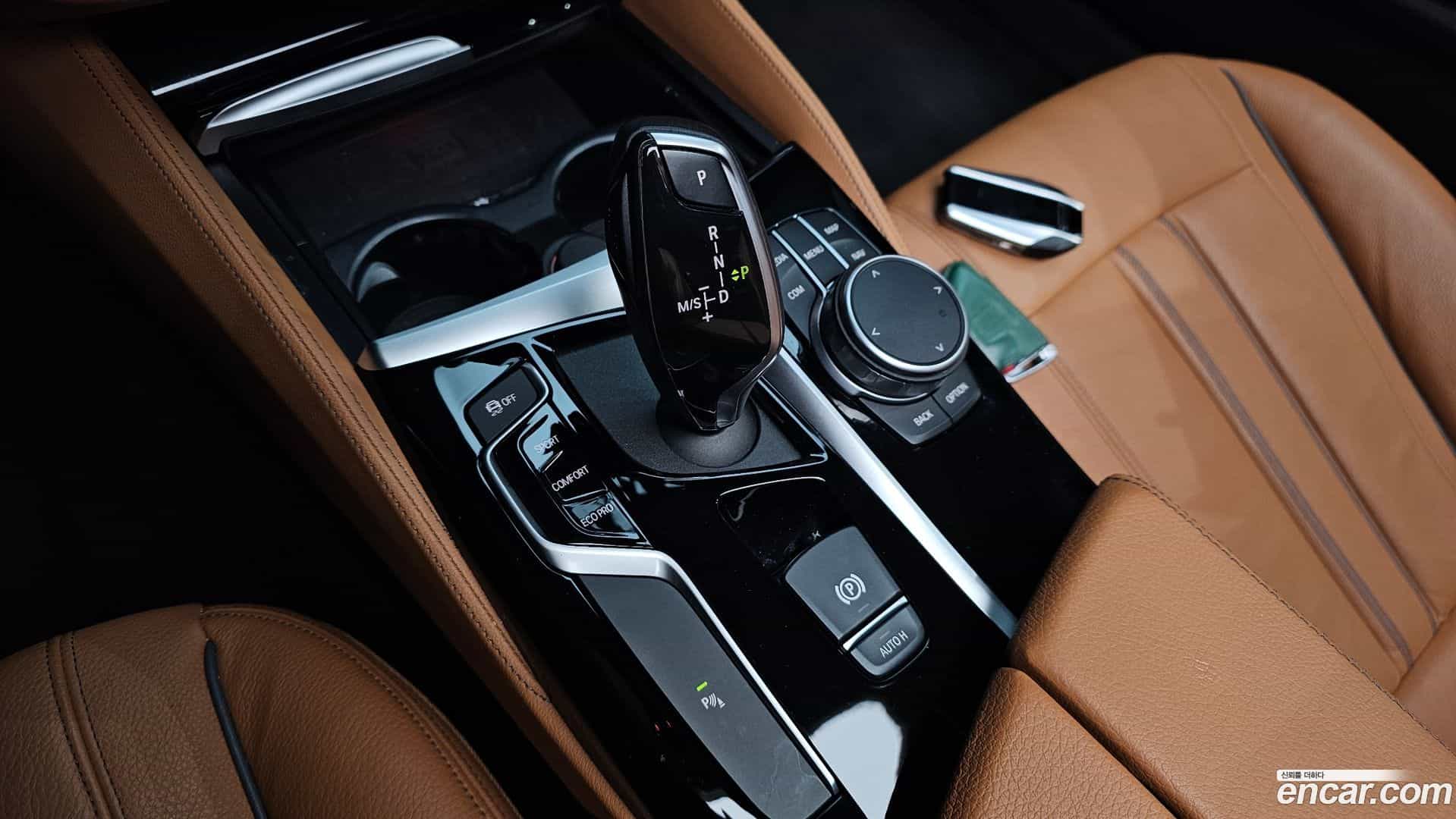 5-Series BMW 2020.3-INNER-009