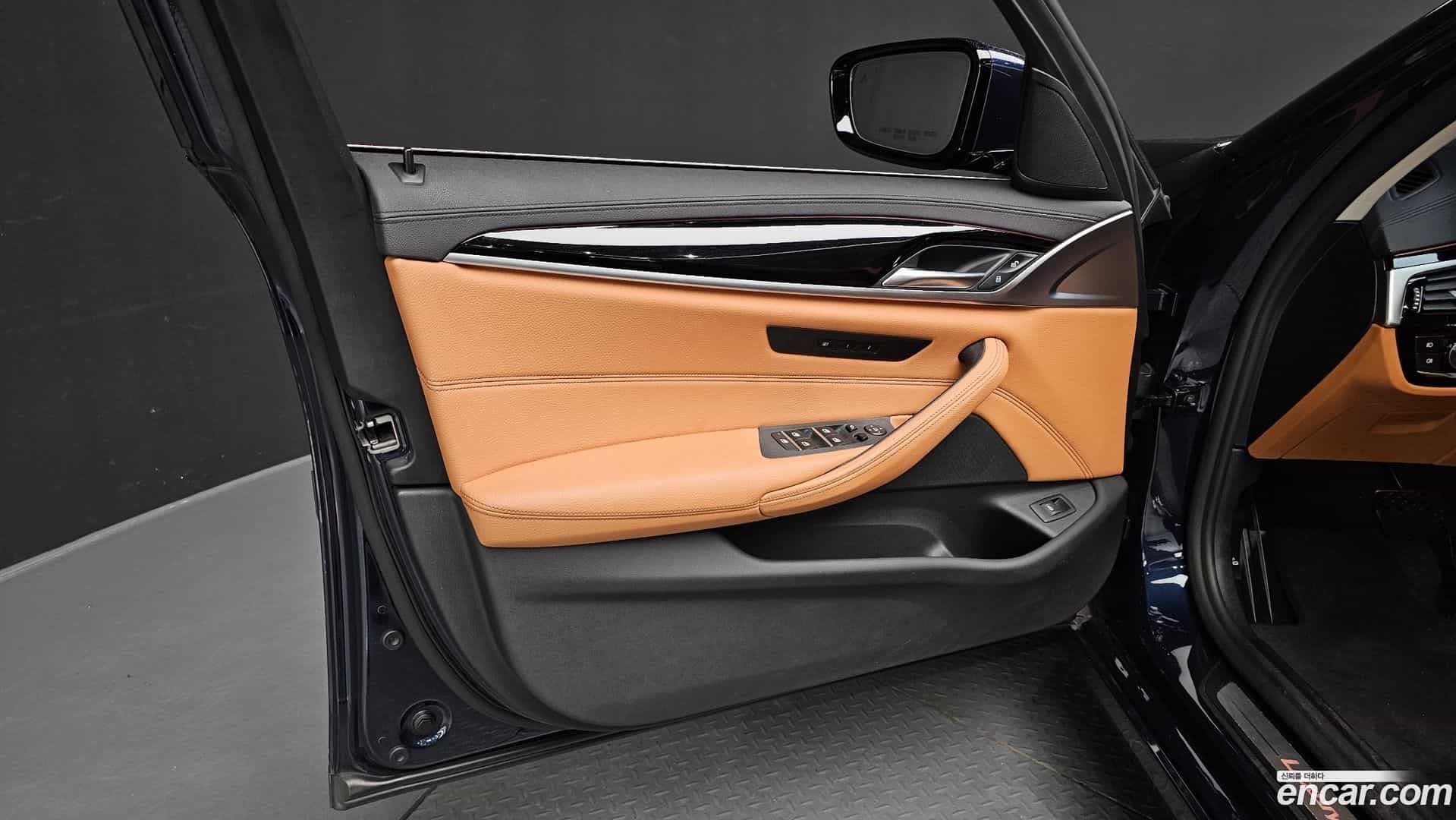5-Series BMW 2020.3-INNER-034