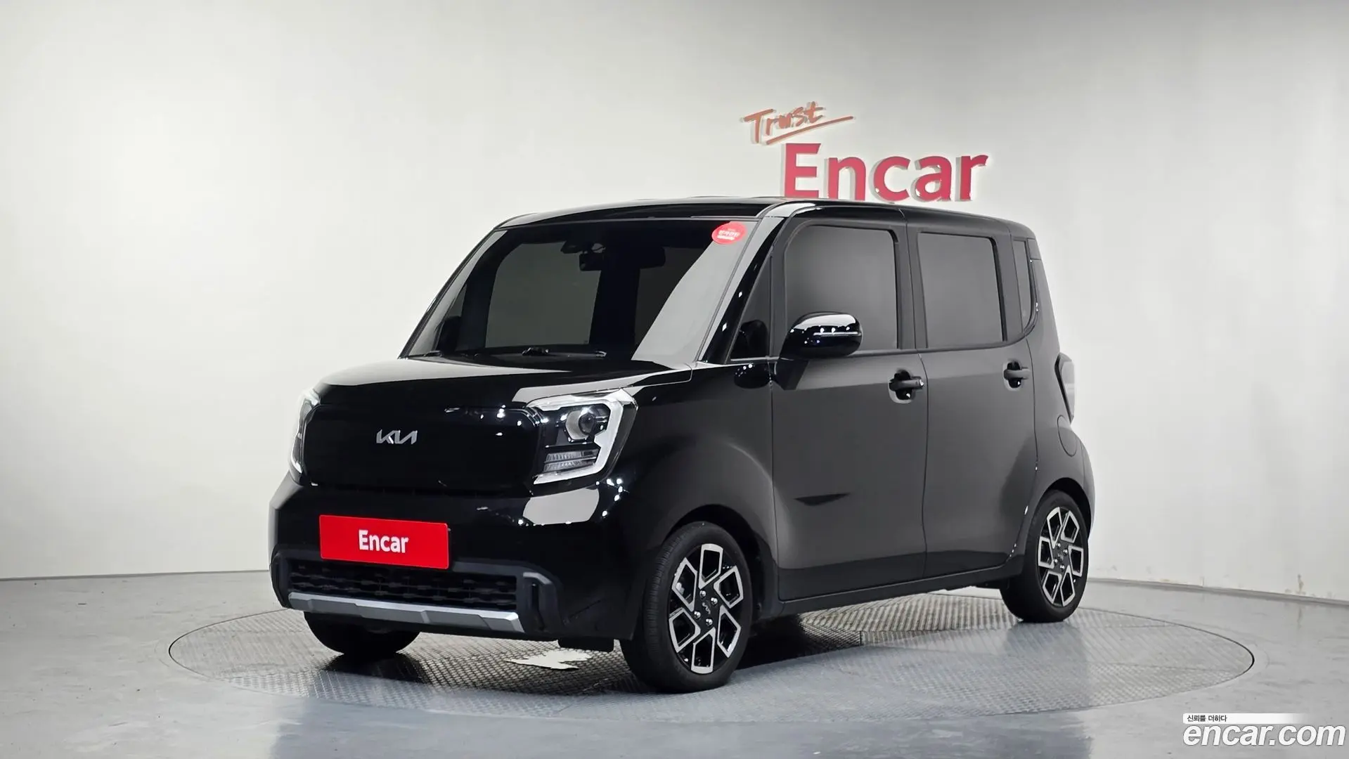 Main__Slider__Photo:RAY Kia 2024.6-0