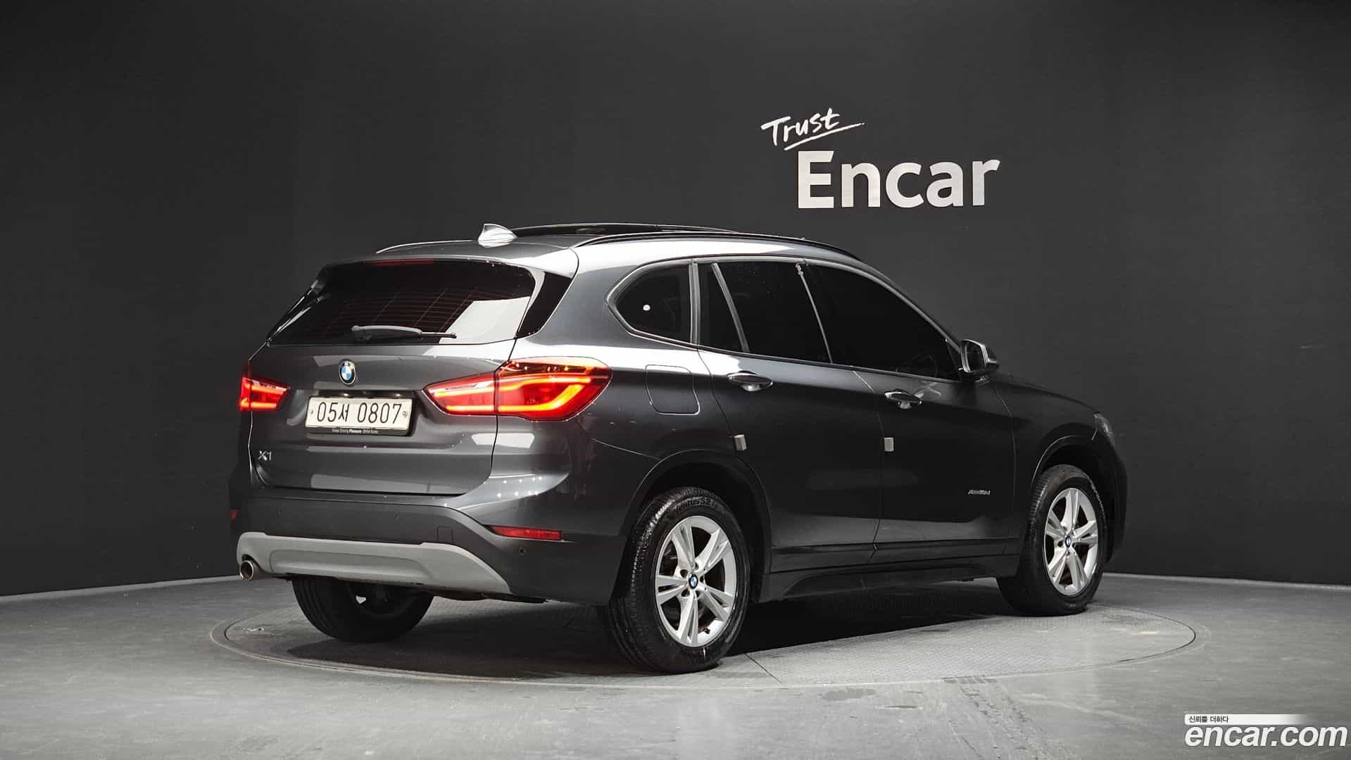 X1 BMW 2016.5-OUTER-002