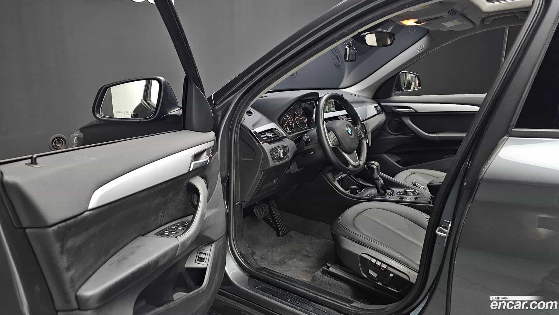 X1 BMW 2016.5-INNER-010