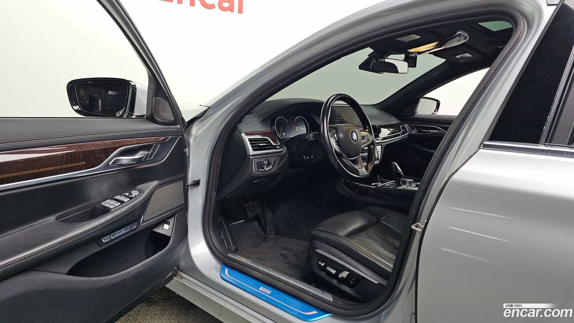 7-Series BMW 2016.11-INNER-010
