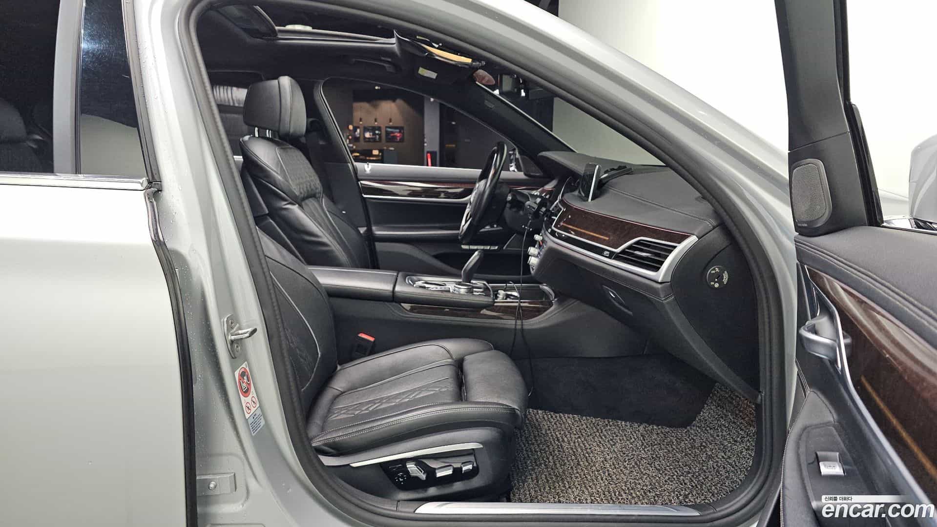 7-Series BMW 2016.11-OPTION-016