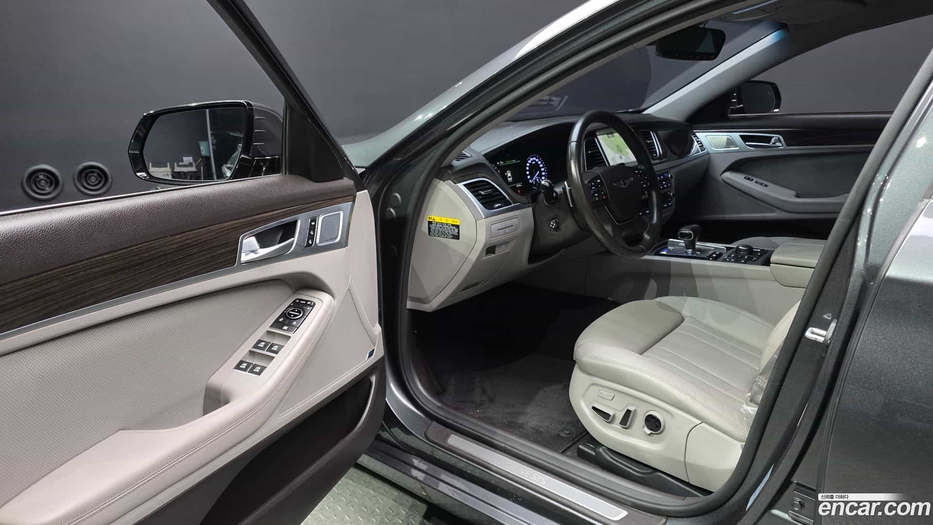 G80 Genesis 2019.11-INNER-010