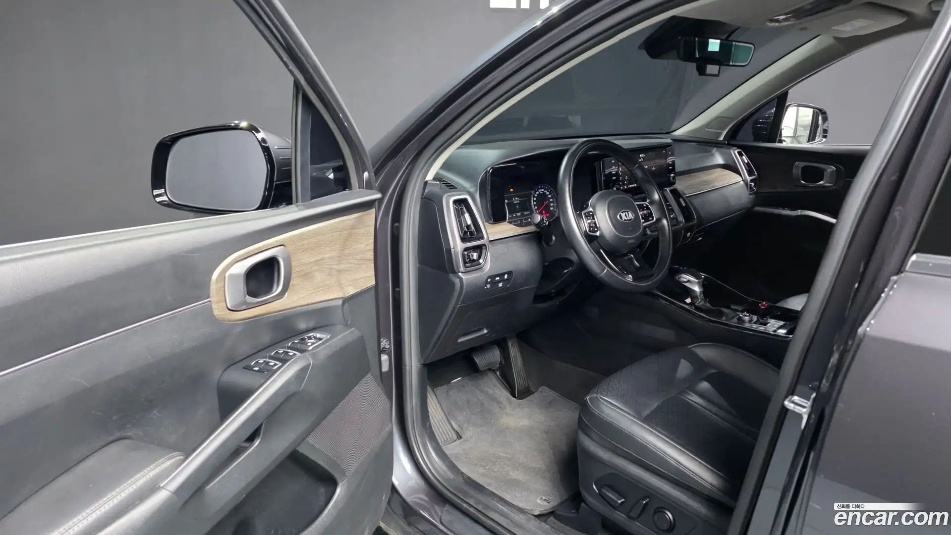 Sorento Kia 2021.5-INNER-010