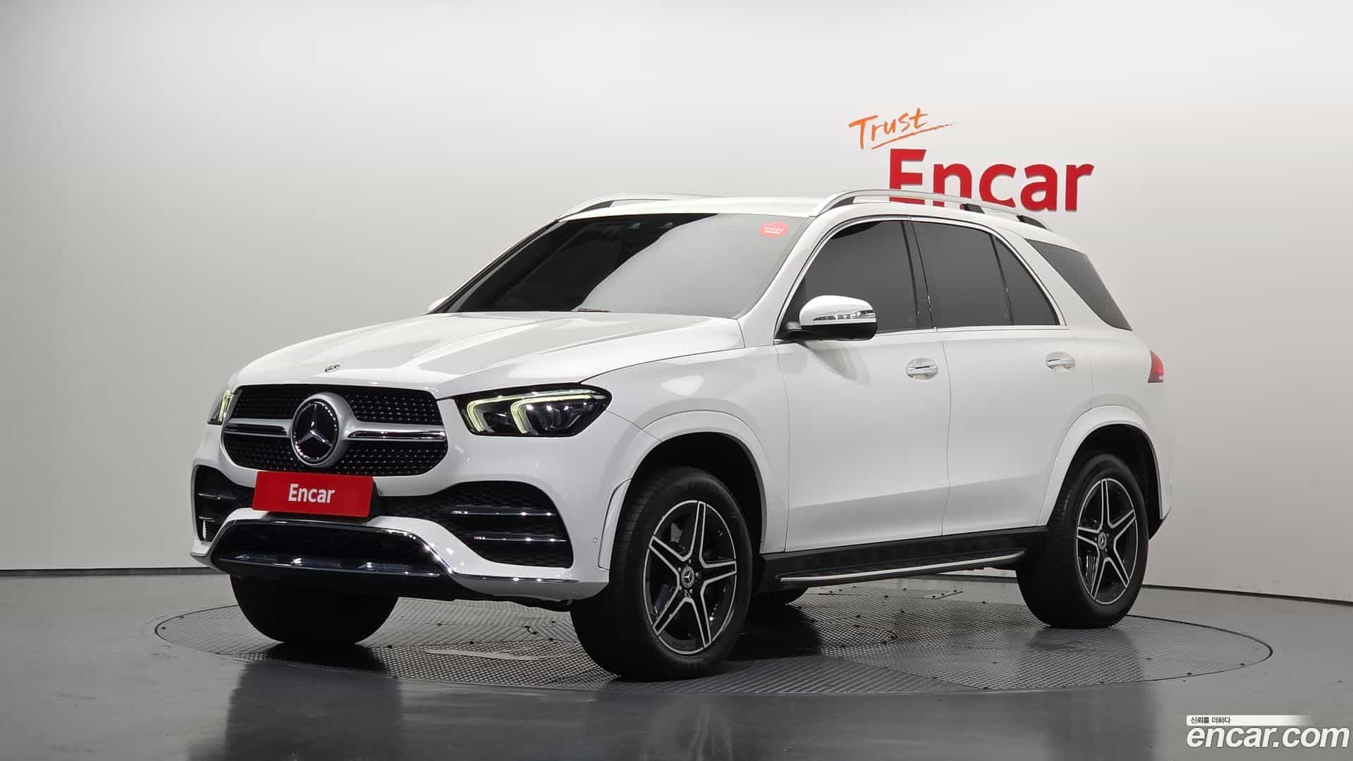 GLE-Class Mercedes-Benz 2019.9-OUTER-001