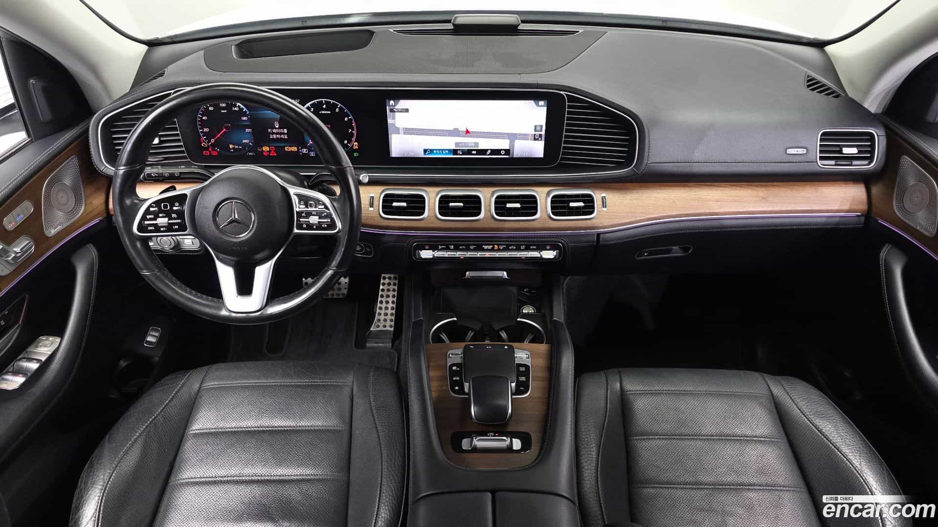 GLE-Class Mercedes-Benz 2019.9-INNER-007
