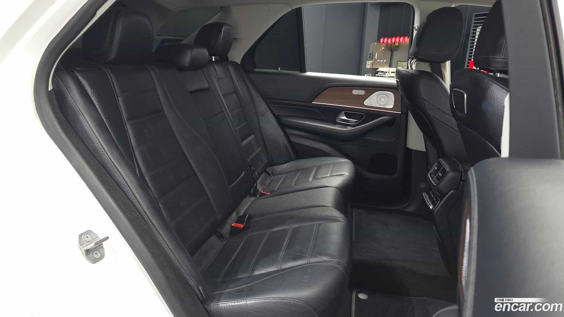 GLE-Class Mercedes-Benz 2019.9-OPTION-015