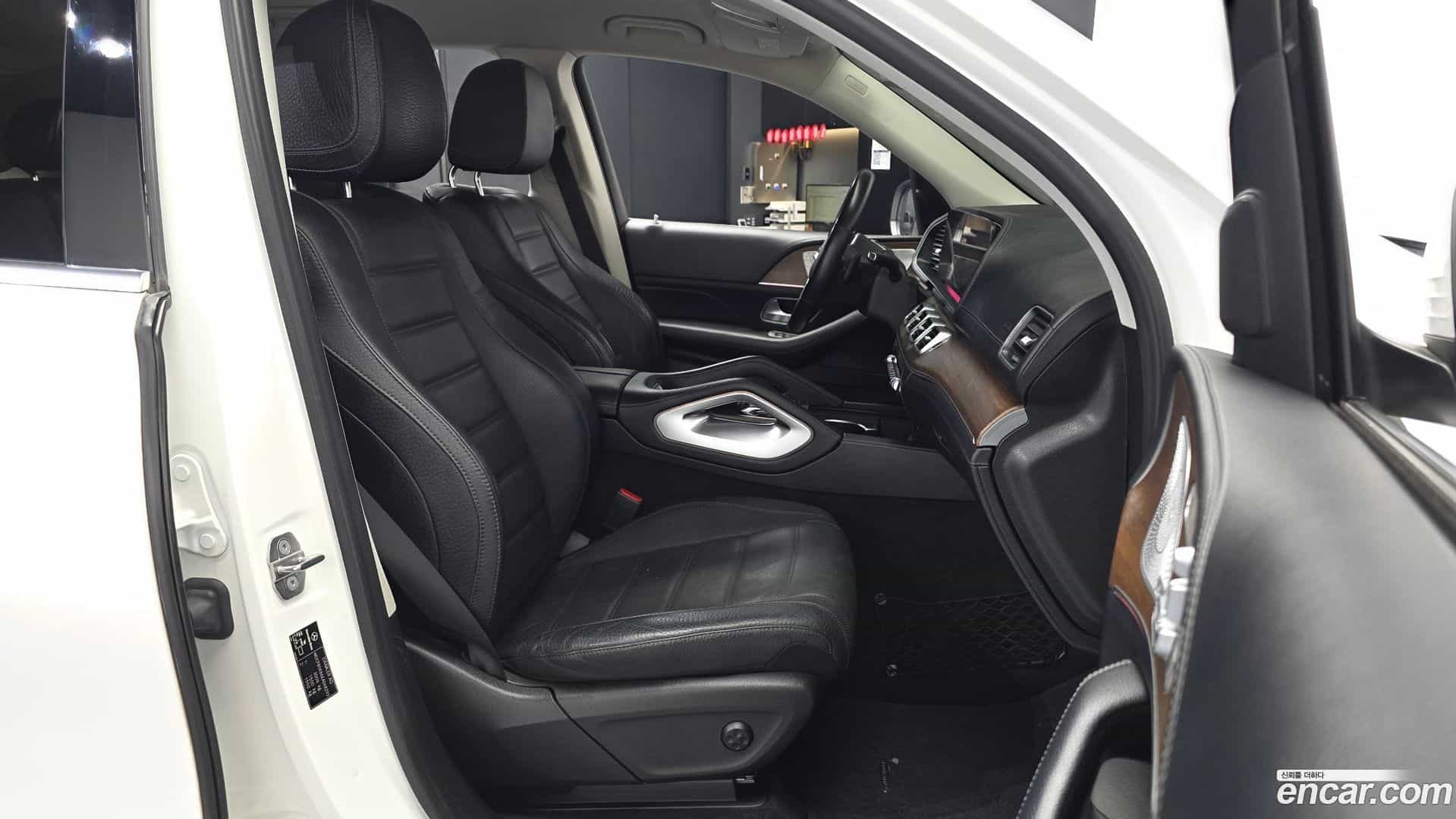 GLE-Class Mercedes-Benz 2019.9-OPTION-016
