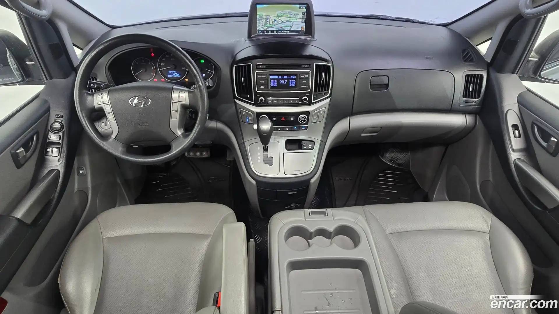 Starex Hyundai 2016.9-INNER-007