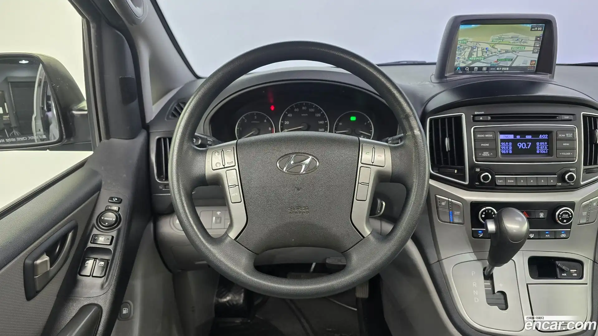 Starex Hyundai 2016.9-OPTION-017