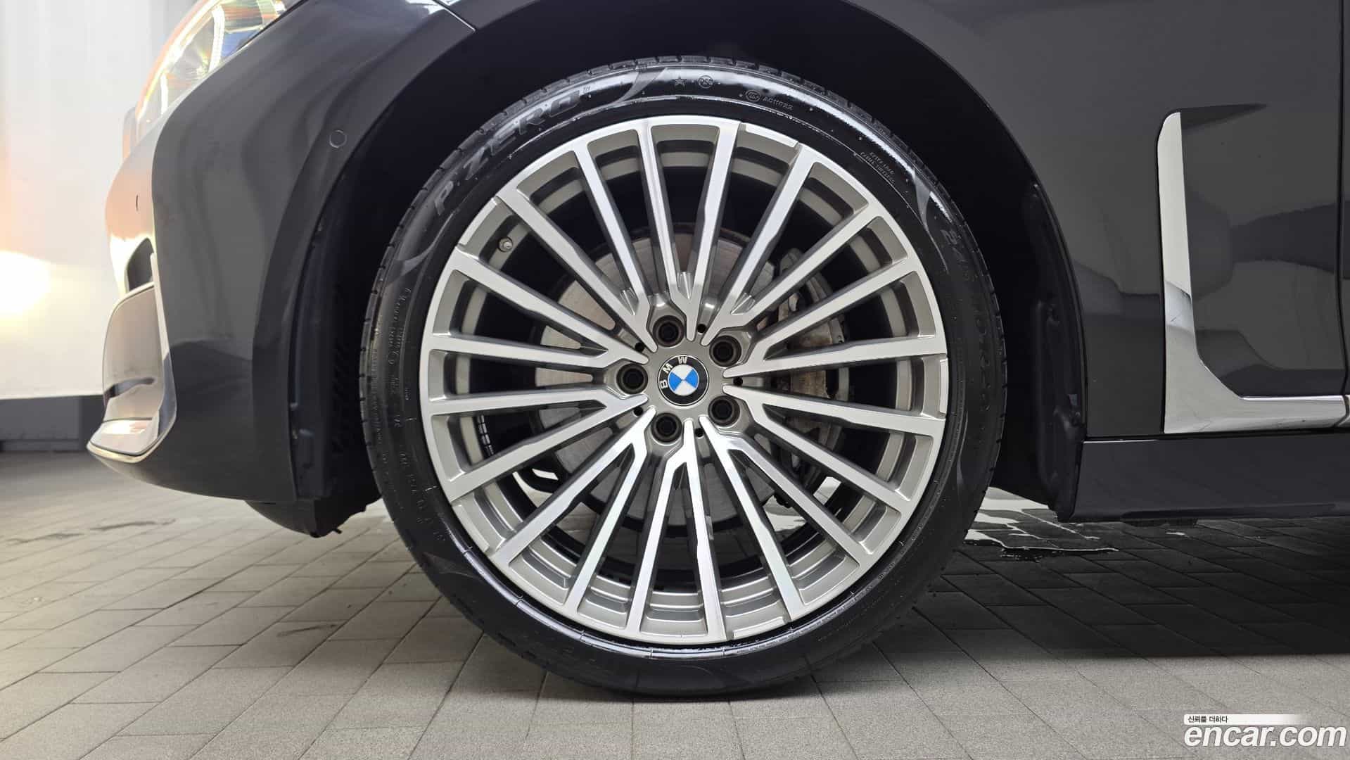 7-Series BMW 2022.6-OUTER-005