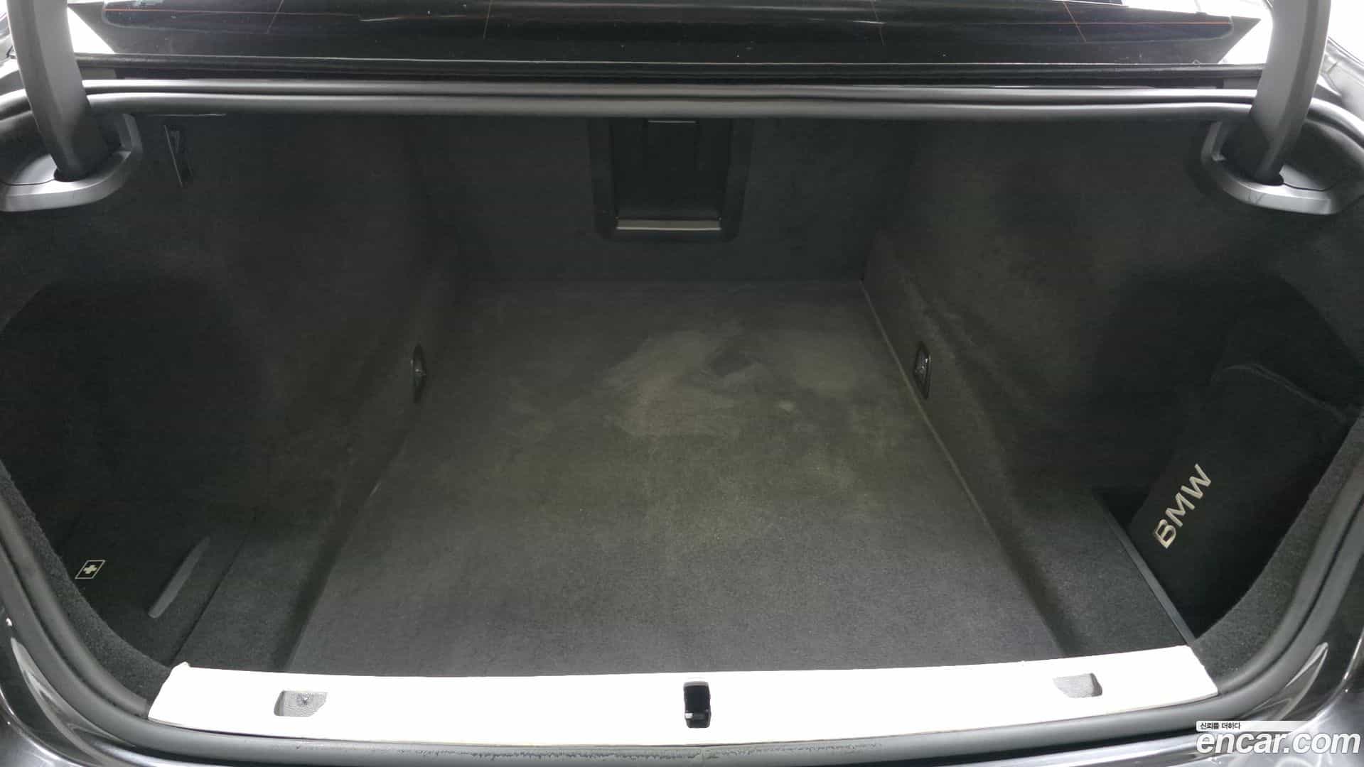 7-Series BMW 2022.6-OPTION-021