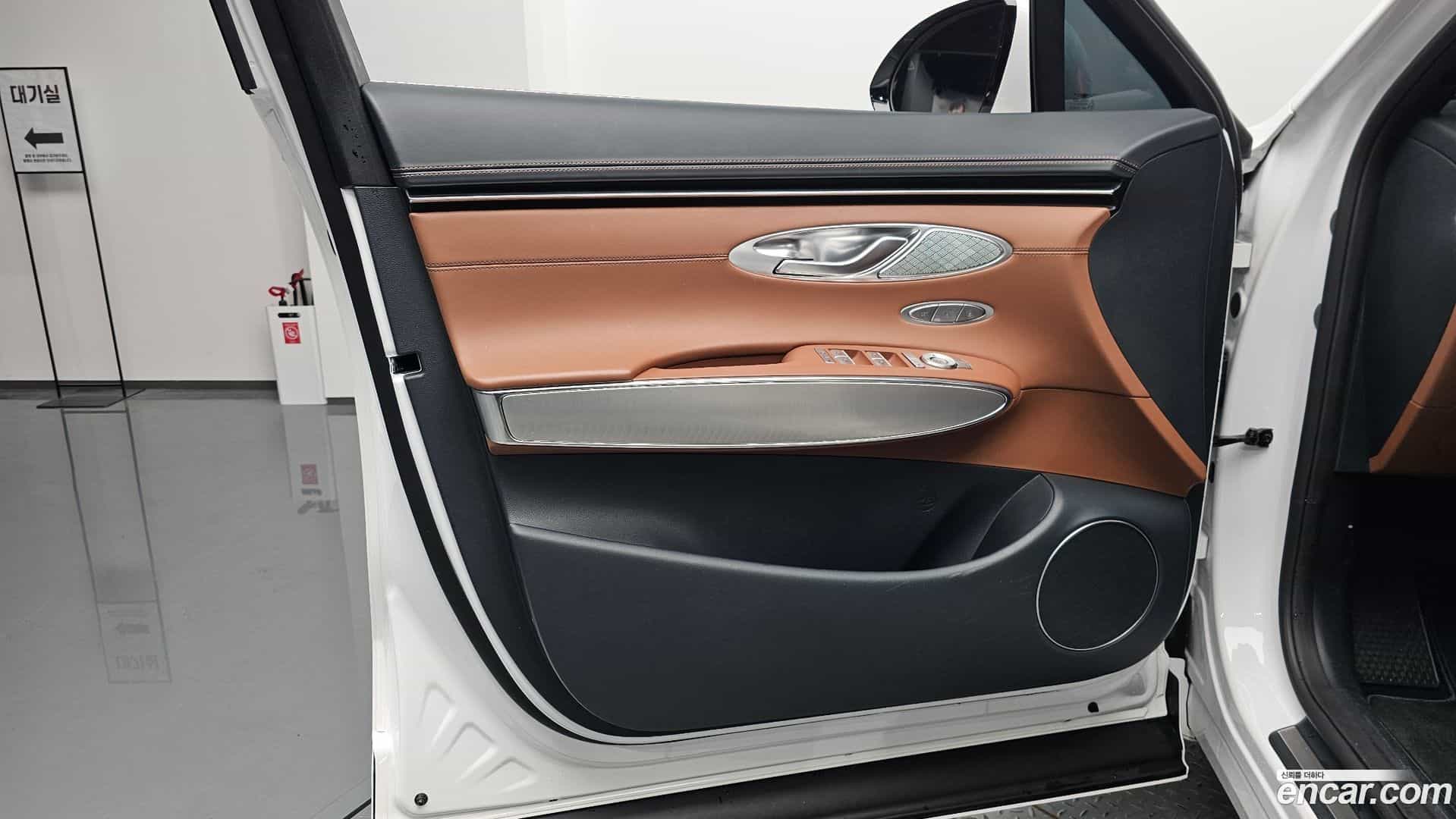 GV70 Genesis 2023.7-INNER-034
