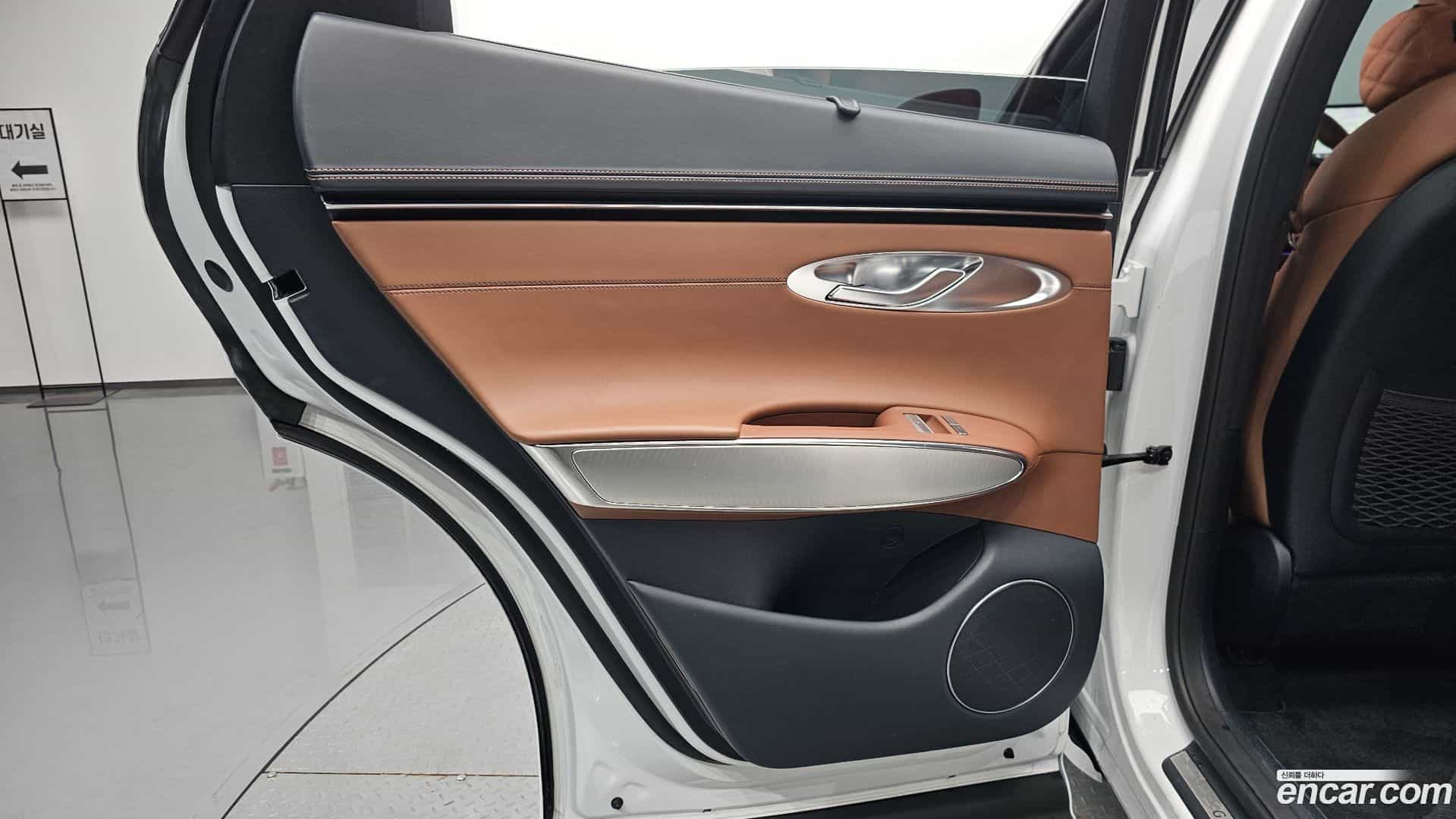 GV70 Genesis 2023.7-INNER-035