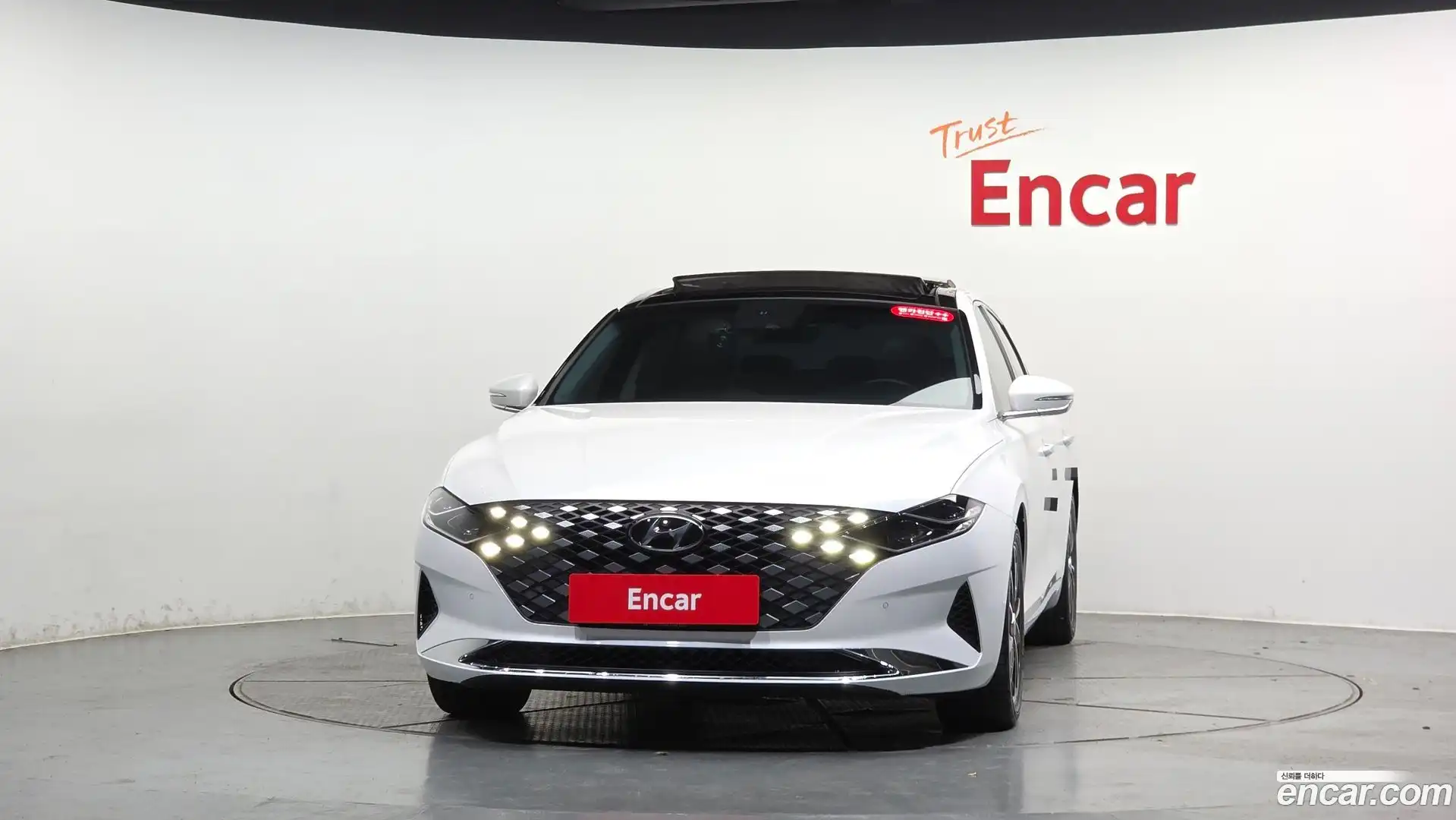 Grandeur Hyundai 2020.11-OUTER-003