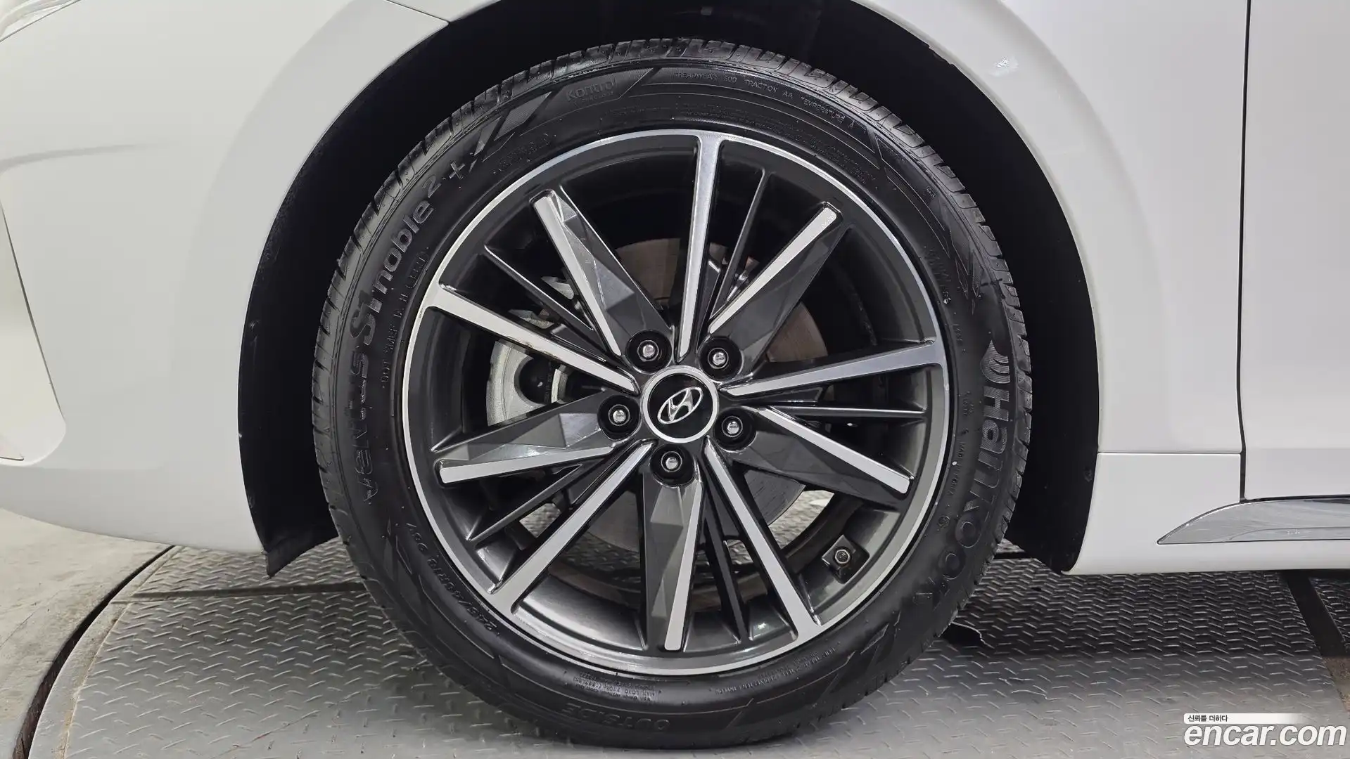 Grandeur Hyundai 2020.11-OUTER-005