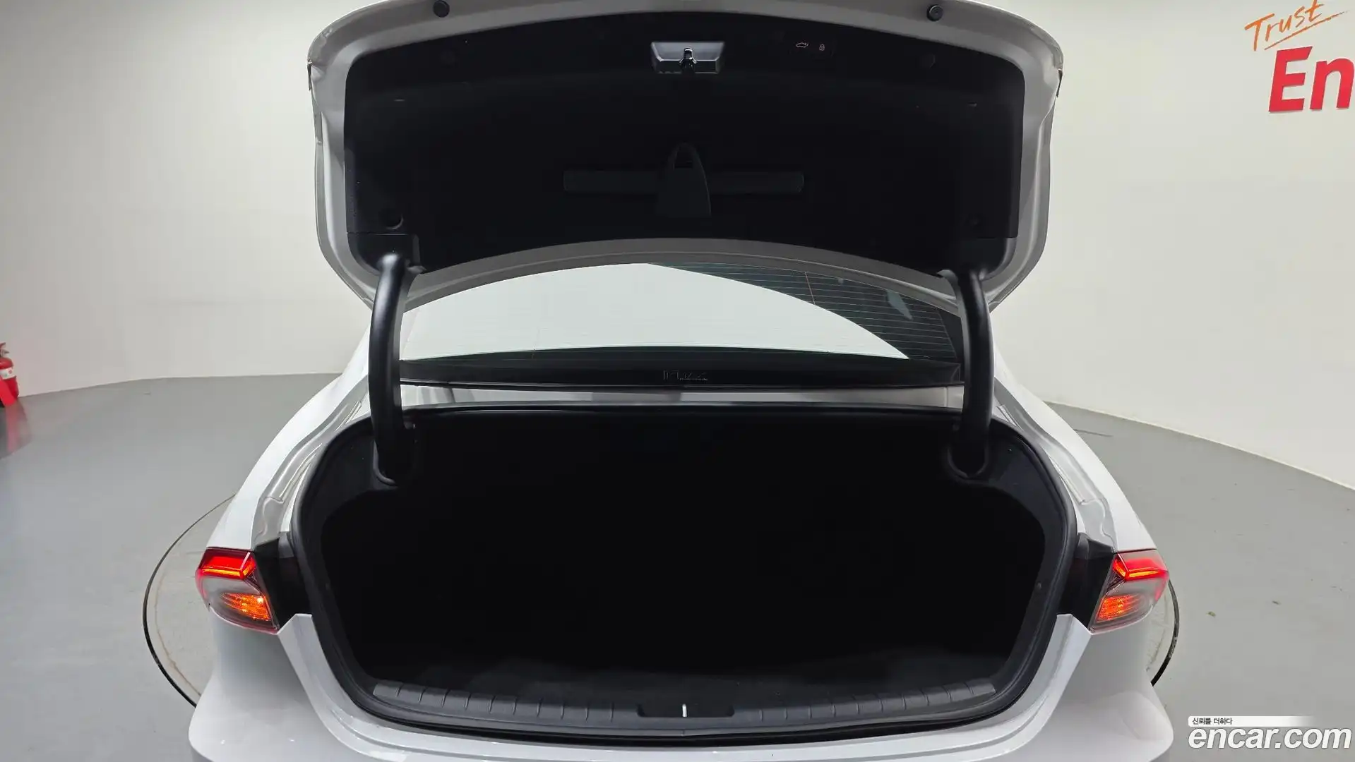Grandeur Hyundai 2020.11-OPTION-024