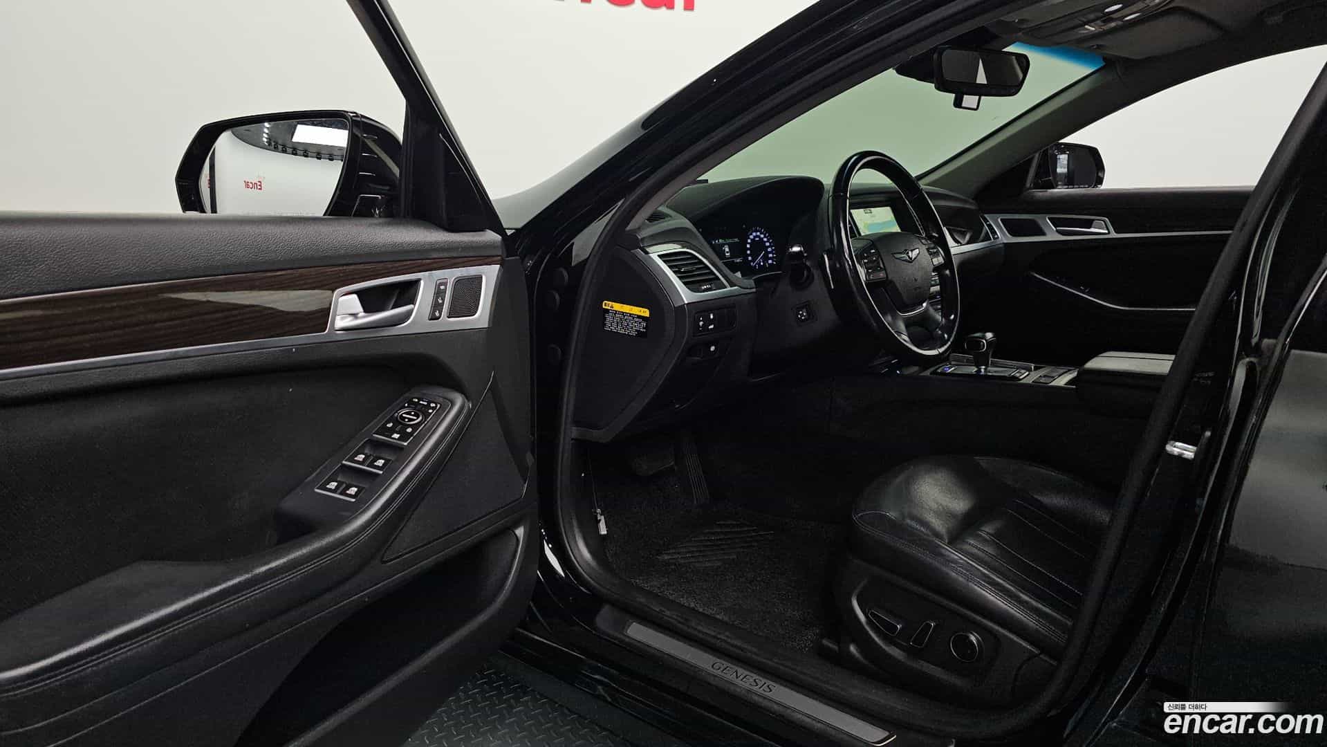 G80 Genesis 2016.10-INNER-010