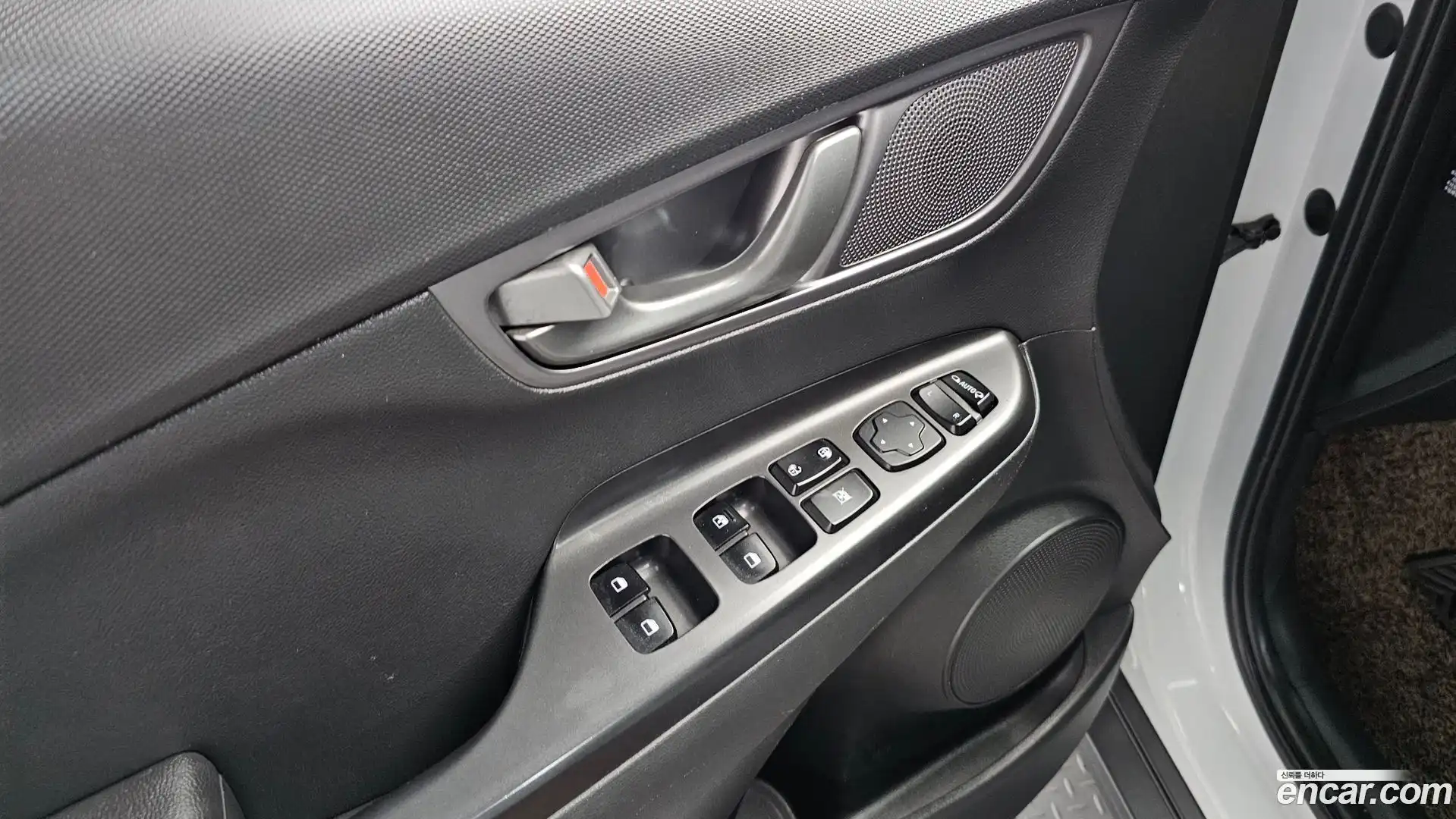 Kona Hyundai 2020.8-OPTION-021