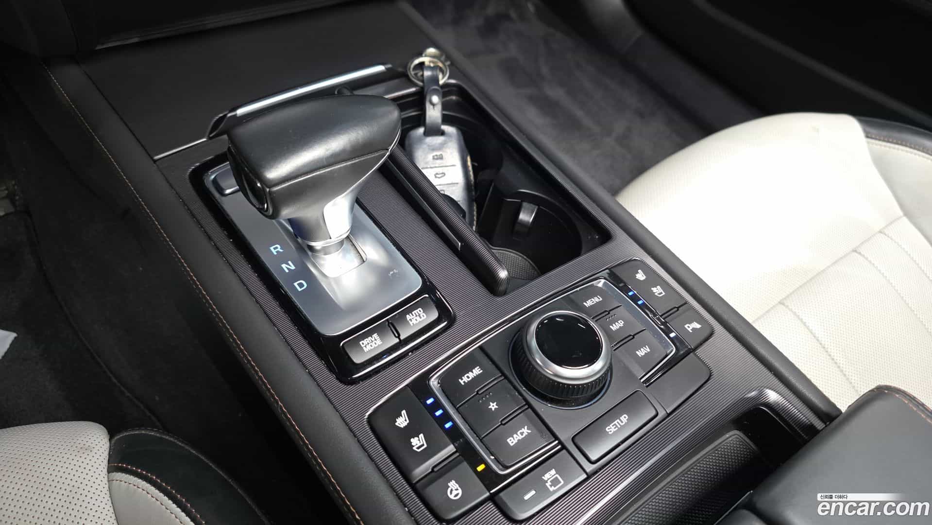 G80 Genesis 2019.3-INNER-009