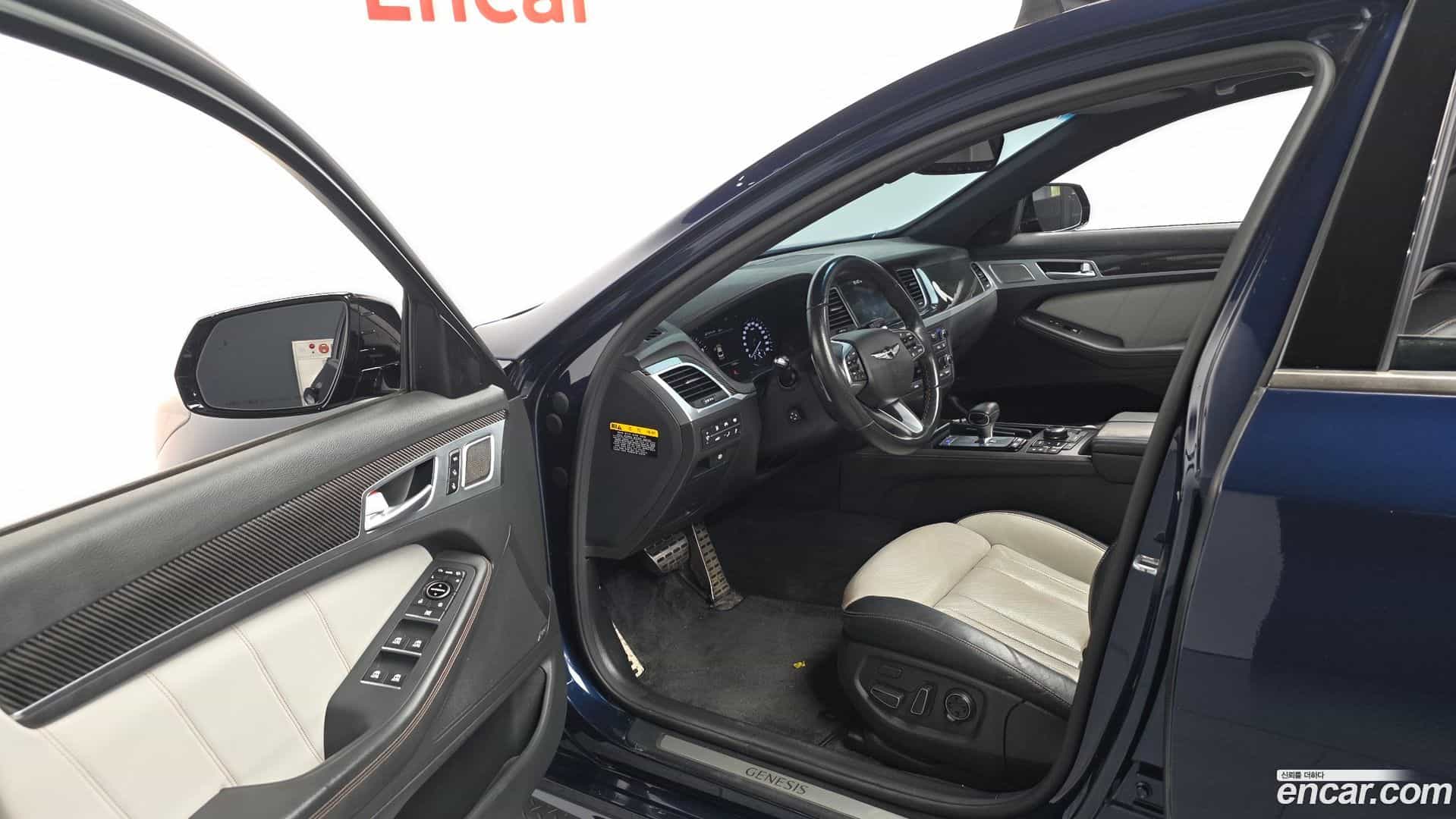 G80 Genesis 2019.3-INNER-010