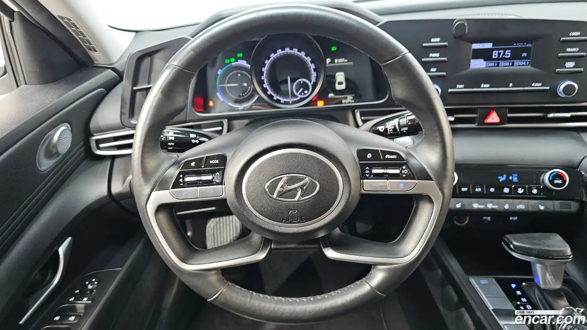 AVANTE Hyundai 2023.2-OPTION-017