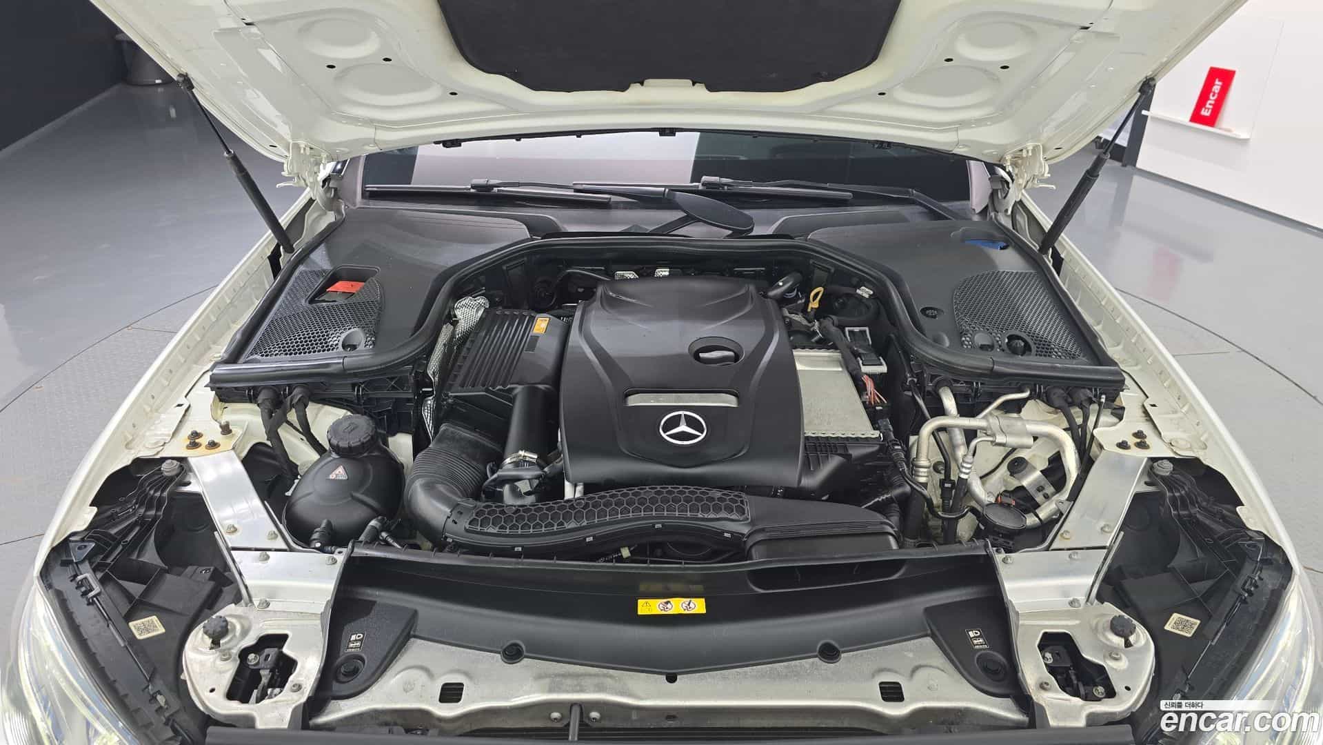 E-Class Mercedes-Benz 2017.6-OUTER-006