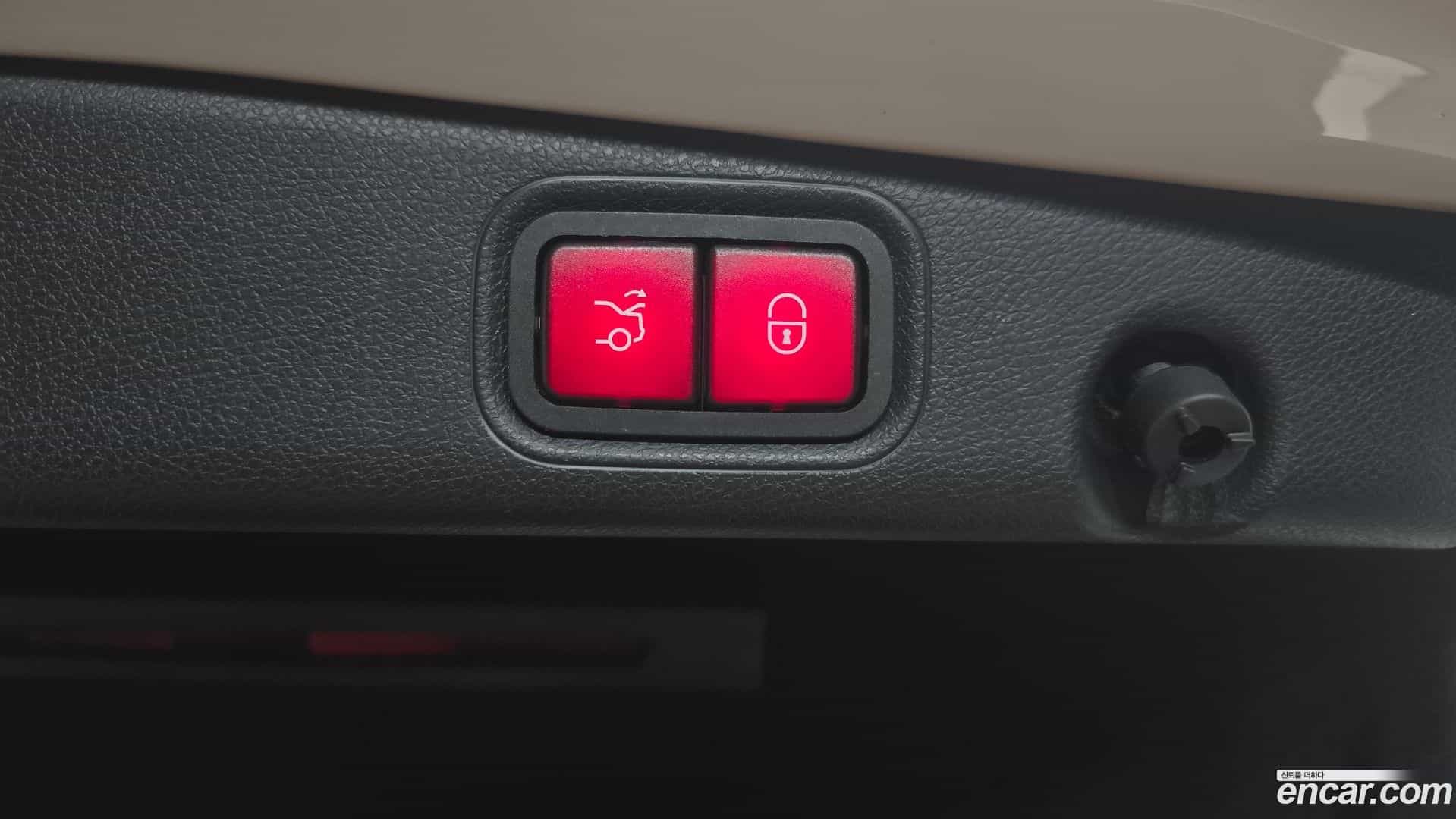 E-Class Mercedes-Benz 2017.6-OPTION-022