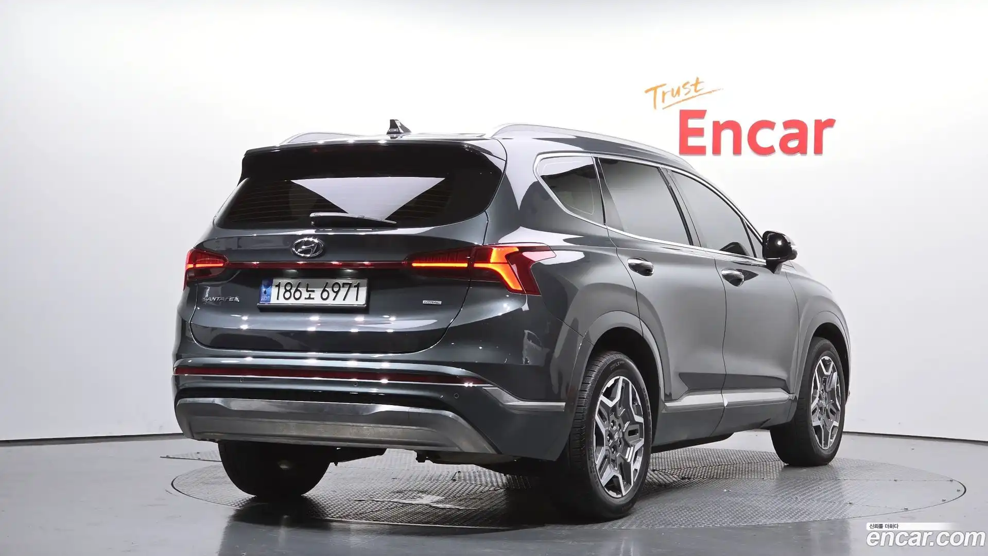Santafe Hyundai 2023.1-OUTER-002