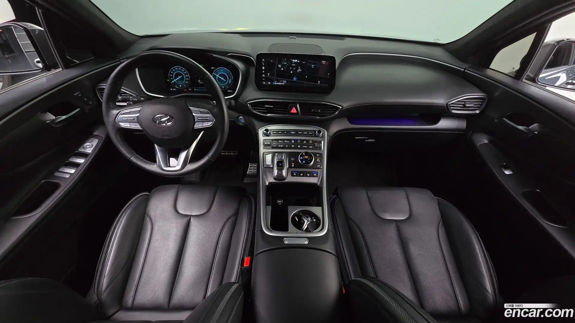 Santafe Hyundai 2023.1-INNER-007