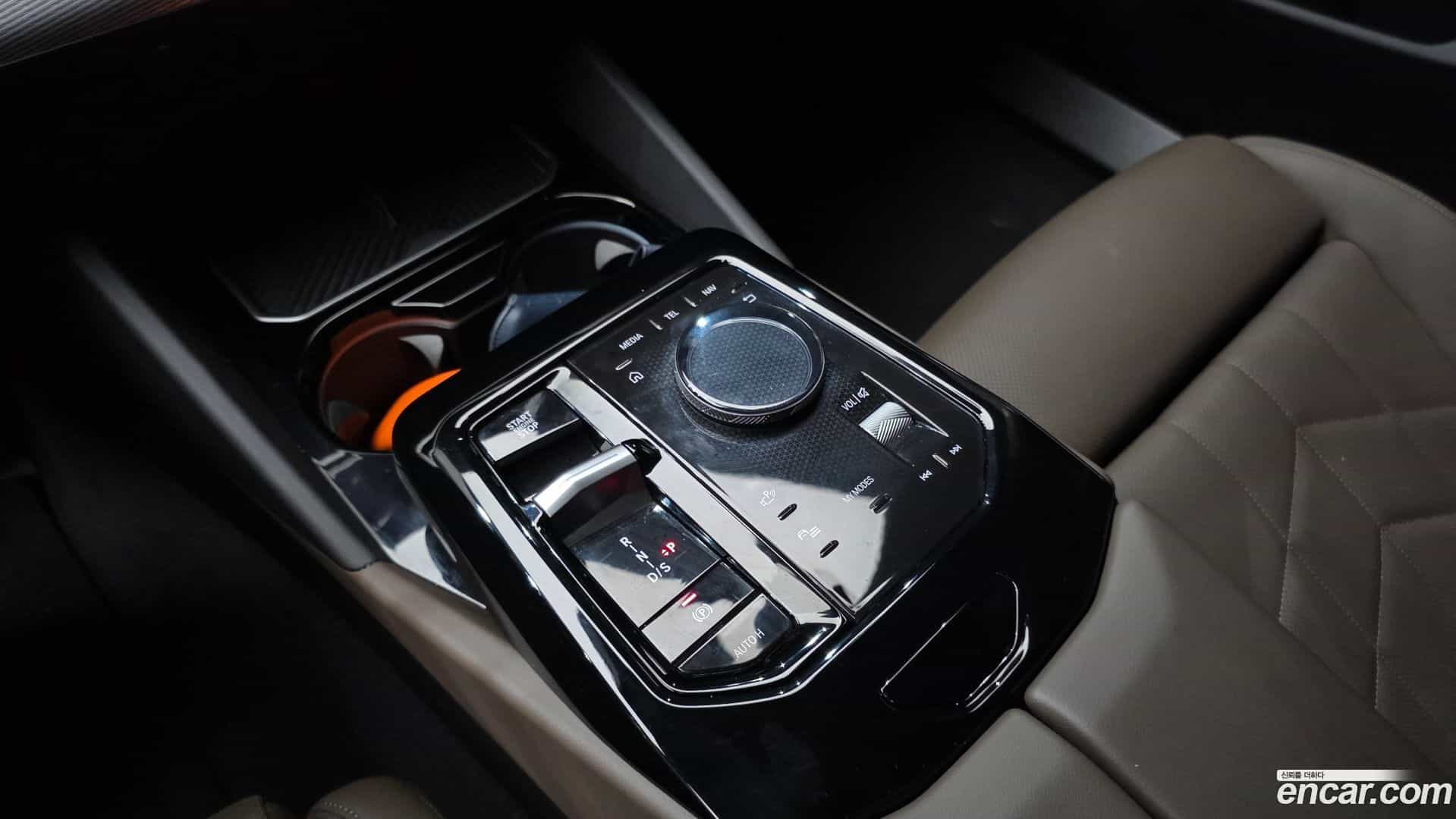 5-Series BMW 2025.5-INNER-009