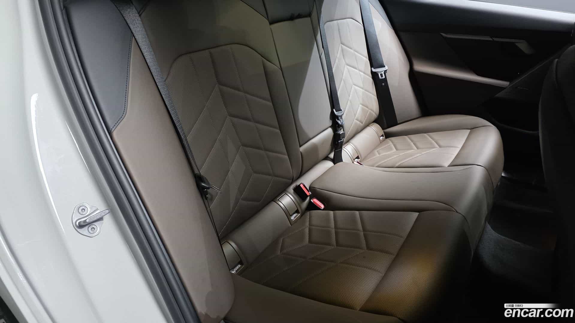 5-Series BMW 2025.5-OPTION-015