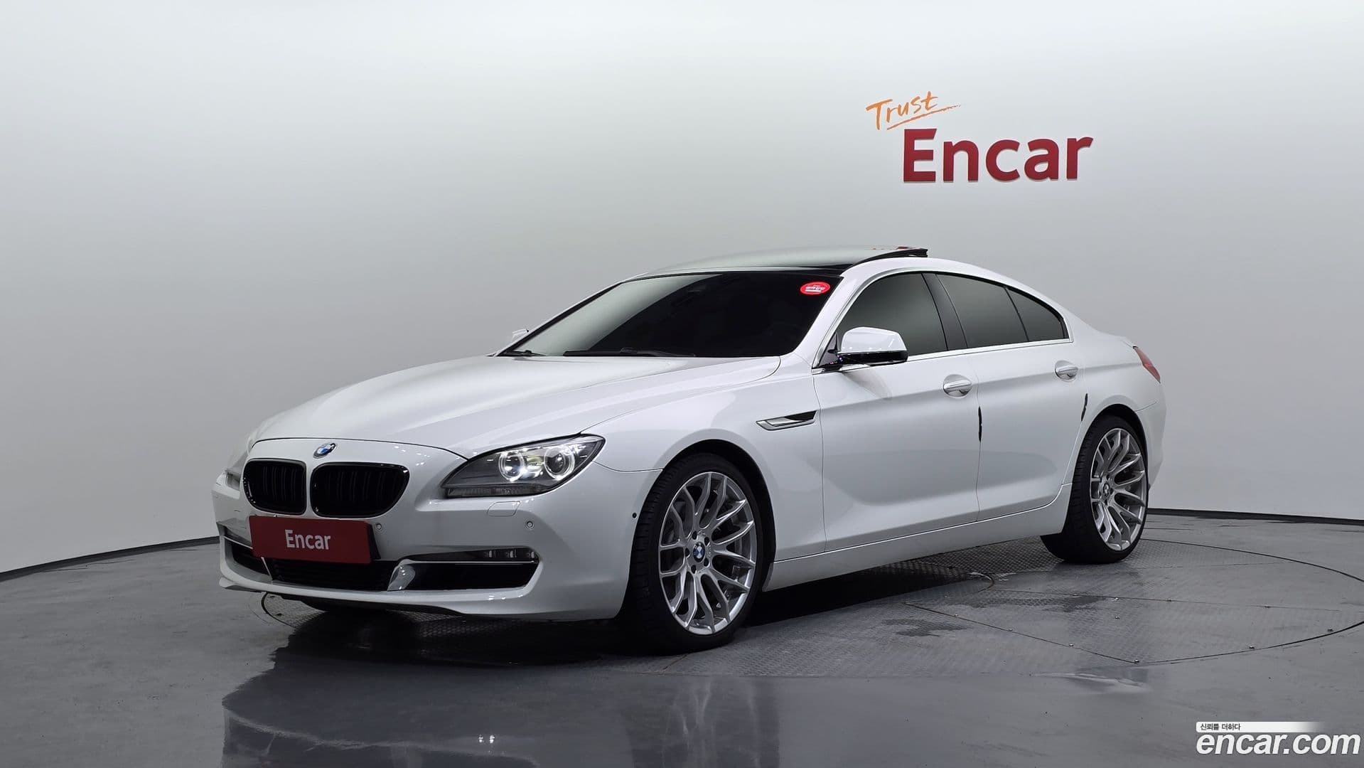 Main__Slider__Photo:6-Series BMW 2014.4-0