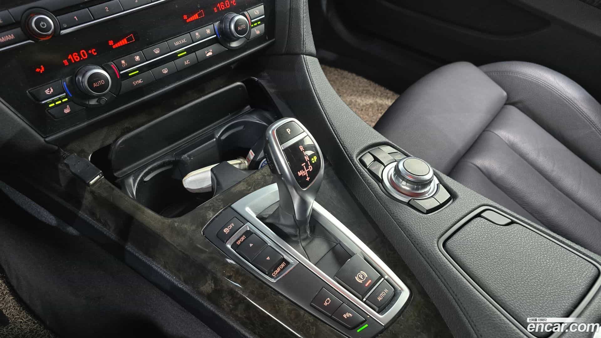 6-Series BMW 2014.4-INNER-009