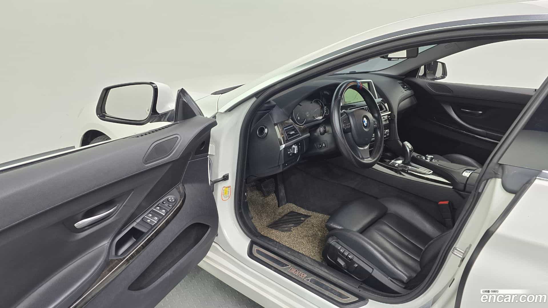 6-Series BMW 2014.4-INNER-010