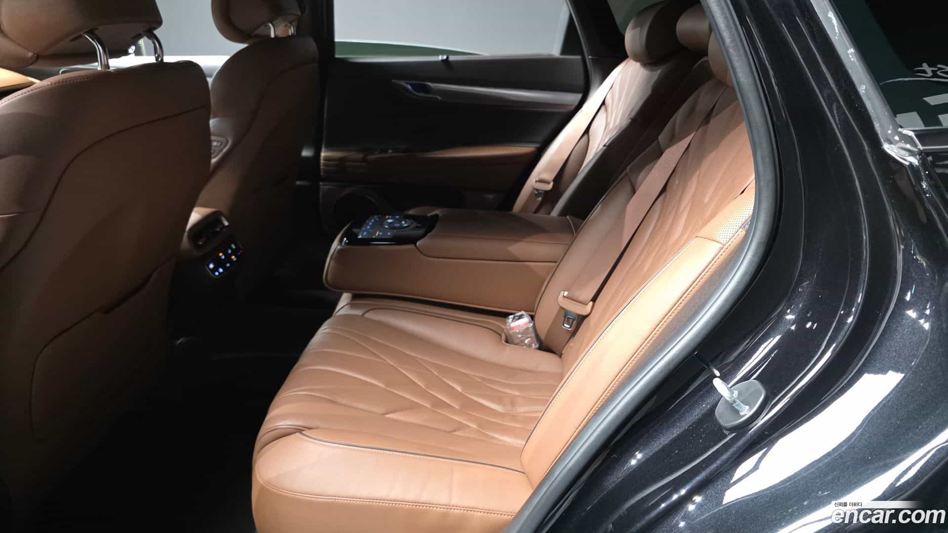 G80 Genesis 2021.0-INNER-036