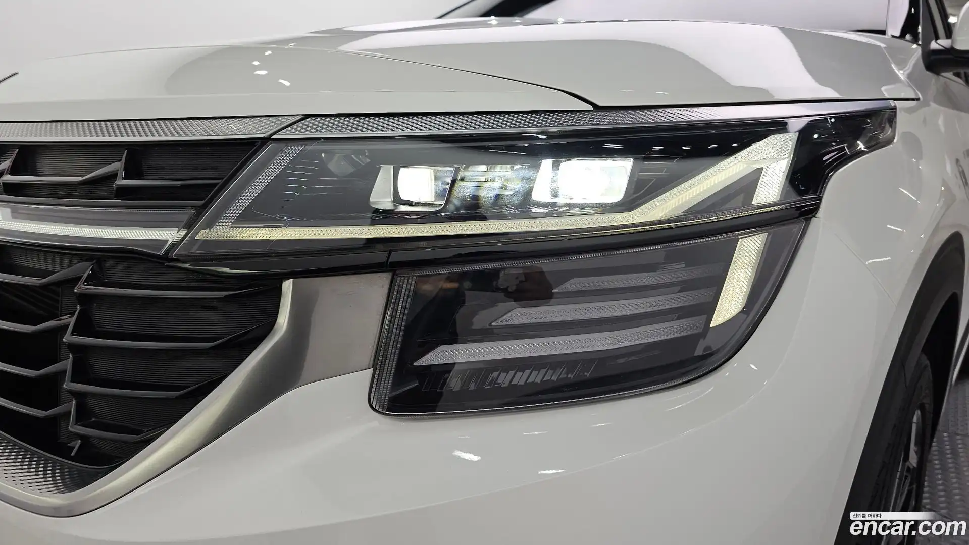 Seltos Kia 2023.0-OUTER-032